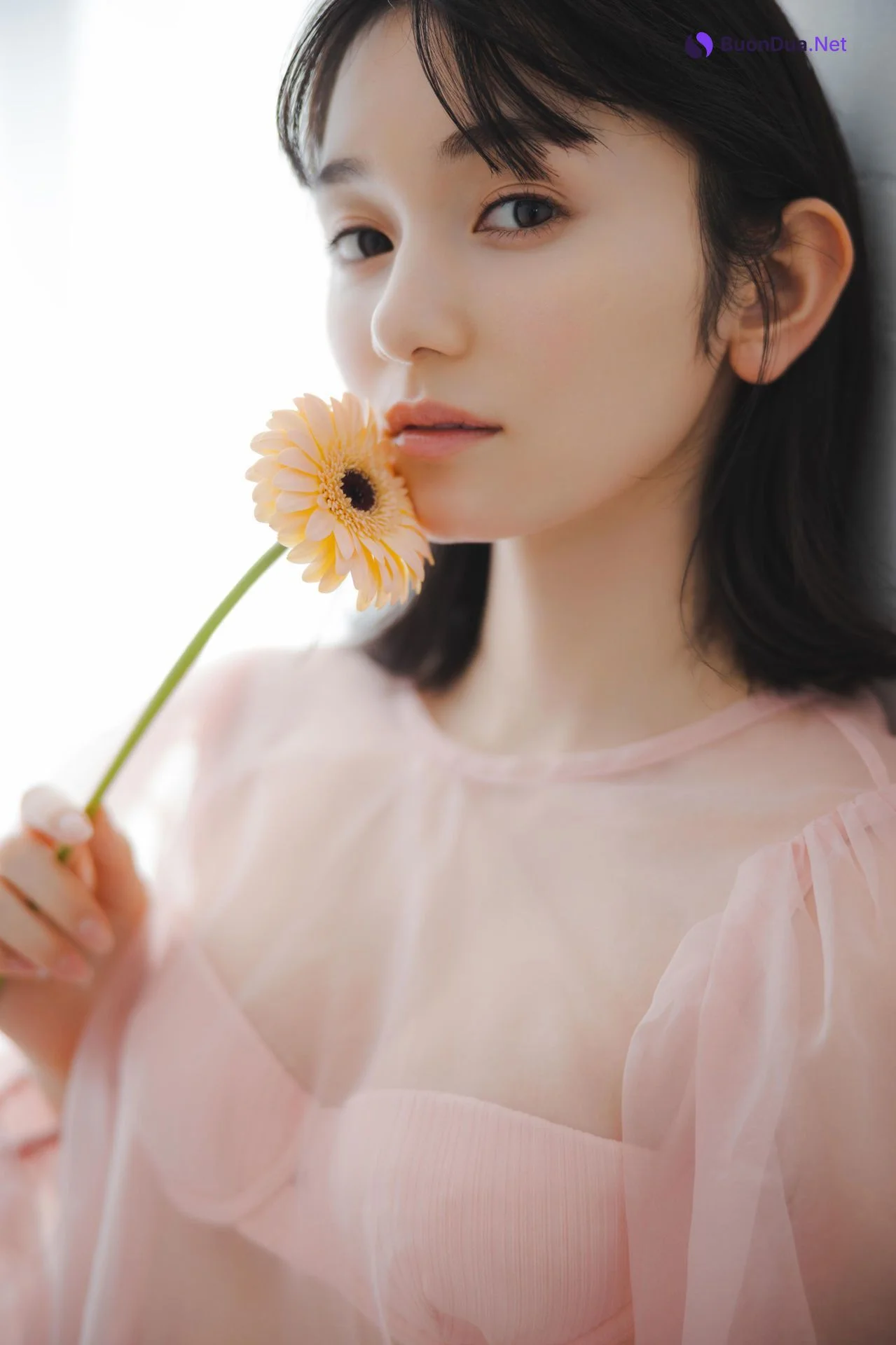 Fuuka Kumazawa 熊澤風花, ＦＲＩＤＡＹデジタル写真集 『二十歳になったから』 Set.01 - รูปภาพ 8