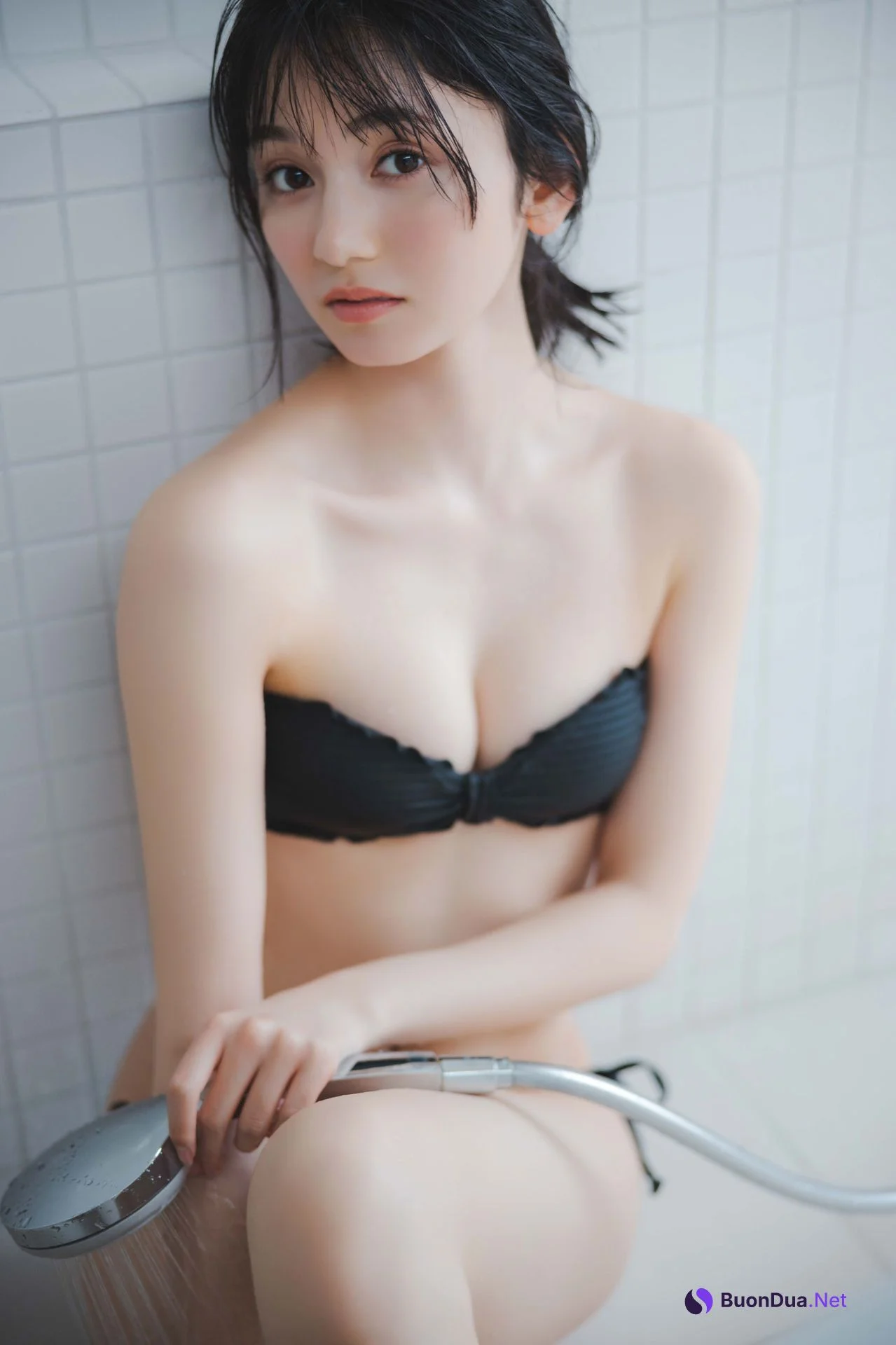 Fuuka Kumazawa 熊澤風花, ＦＲＩＤＡＹデジタル写真集 『二十歳になったから』 Set.02 - Photo 10