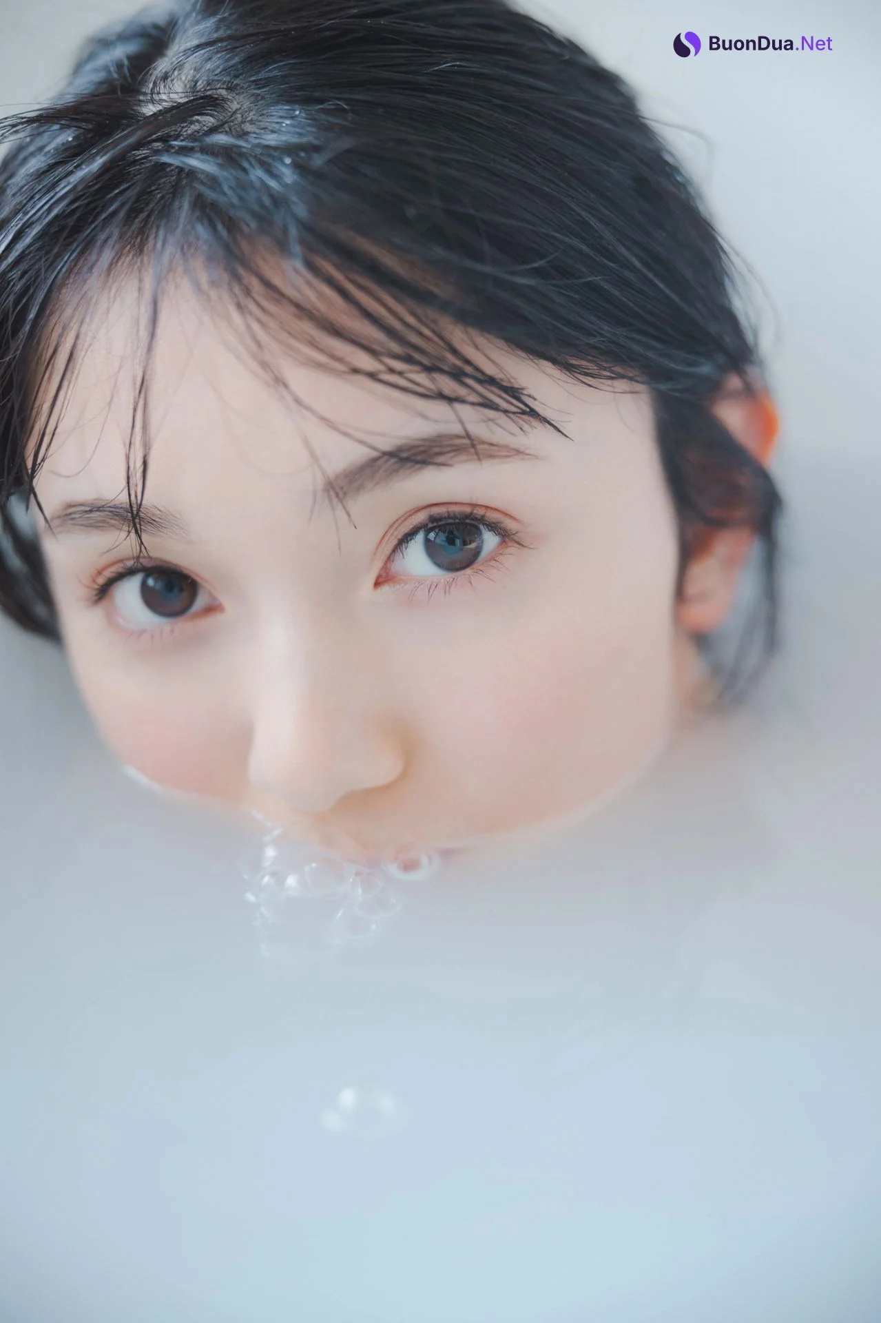 Fuuka Kumazawa 熊澤風花, ＦＲＩＤＡＹデジタル写真集 『二十歳になったから』 Set.02 - Photo 16