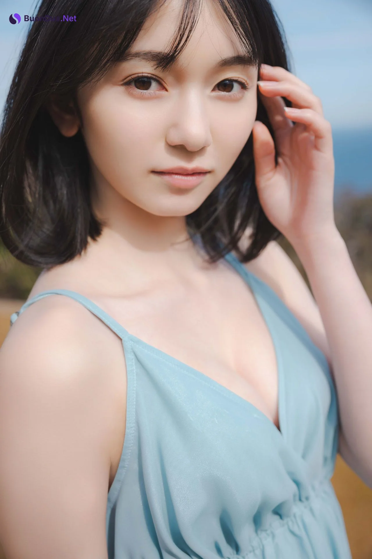 Fuuka Kumazawa 熊澤風花, ＦＲＩＤＡＹデジタル写真集 『二十歳になったから』 Set.03 - Photo 3