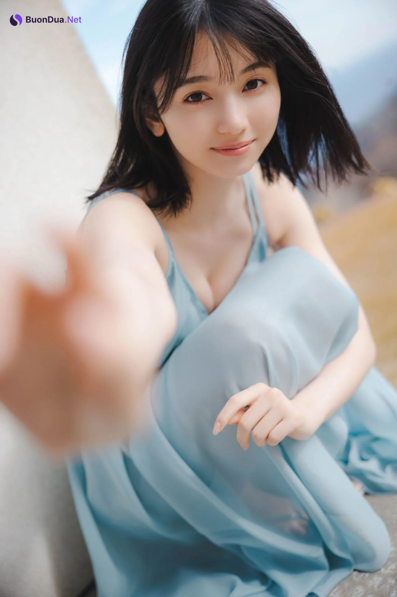 Fuuka Kumazawa 熊澤風花, ＦＲＩＤＡＹデジタル写真集 『二十歳になったから』 Set.03 - Photo 6