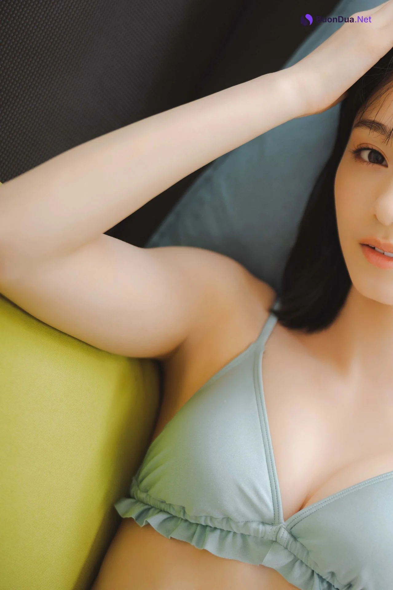 Fuuka Kumazawa 熊澤風花, ＦＲＩＤＡＹデジタル写真集 『二十歳になったから』 Set.04 - Photo 17
