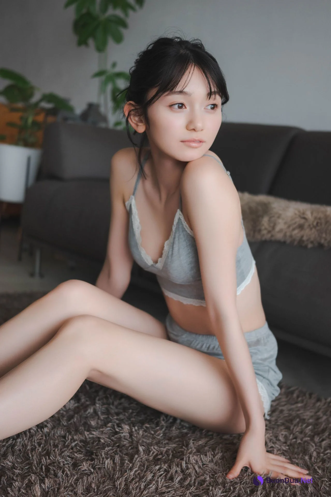 Fuuka Kumazawa 熊澤風花, ＦＲＩＤＡＹデジタル写真集 『二十歳になったから』 Set.04 - Photo 4