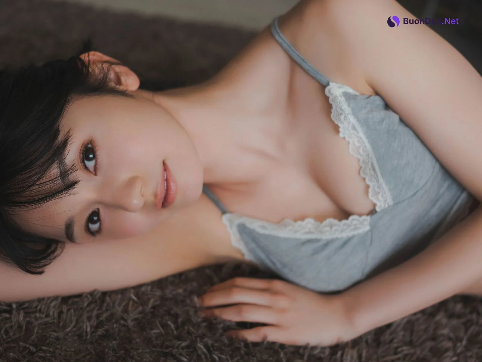 Fuuka Kumazawa 熊澤風花, ＦＲＩＤＡＹデジタル写真集 『二十歳になったから』 Set.04 - Photo 6