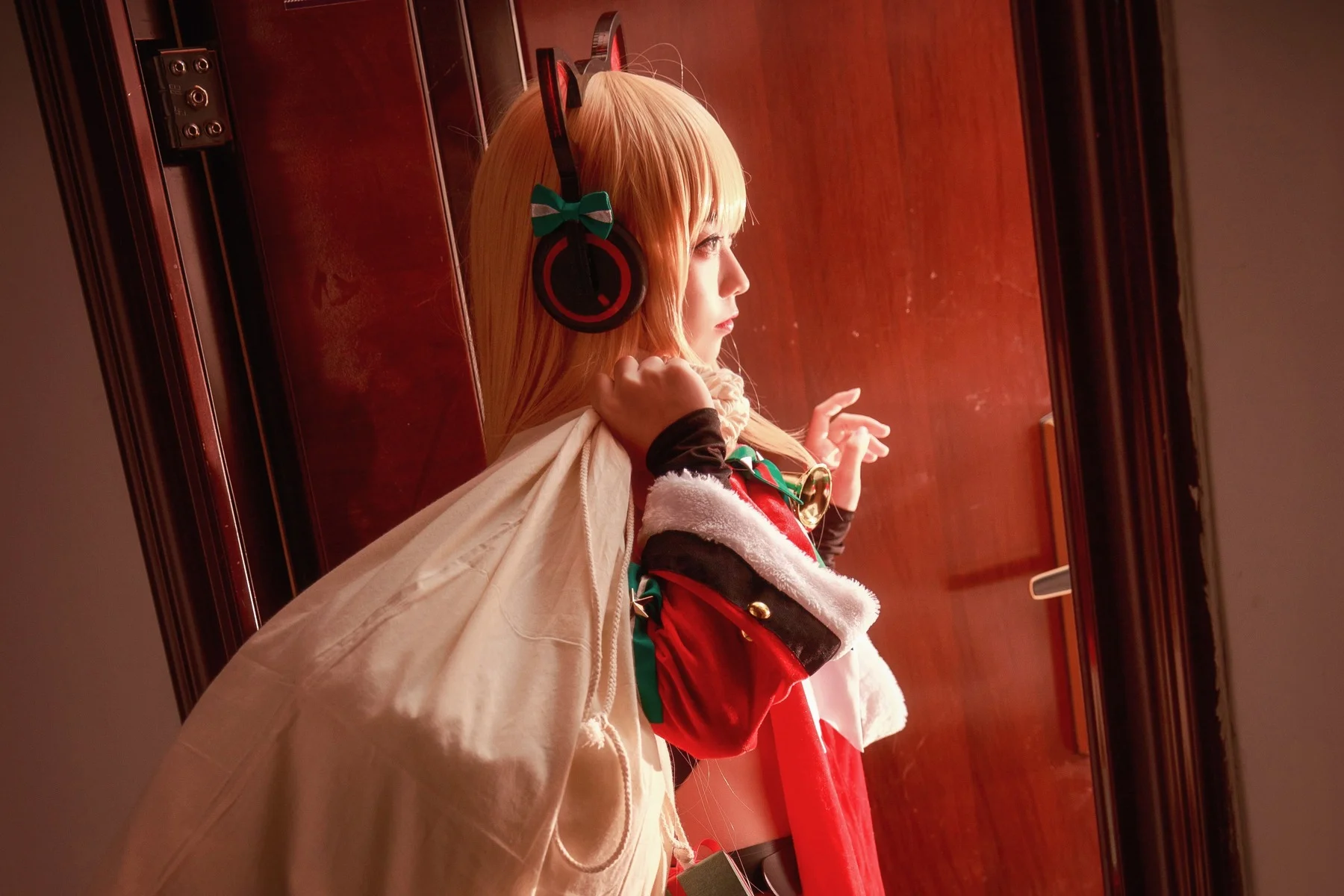 [G44不會受傷] TMP 红耳朵猫 – girls frontline