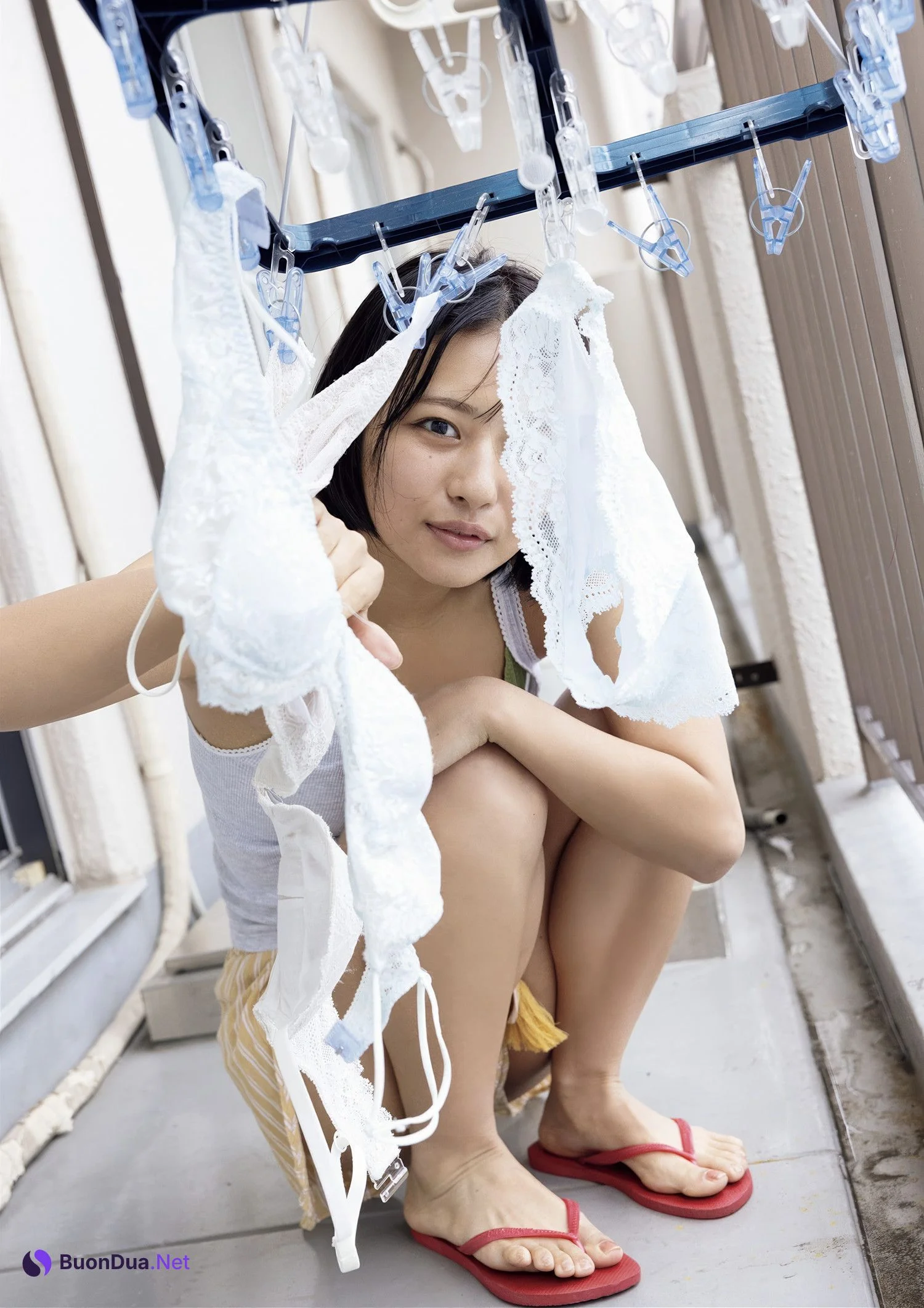すみぽん 藤渡小百合 百瀬心美 花咲楓香, 週刊ポスト GOLD グラビア傑作選 2025春号 - 写真 4