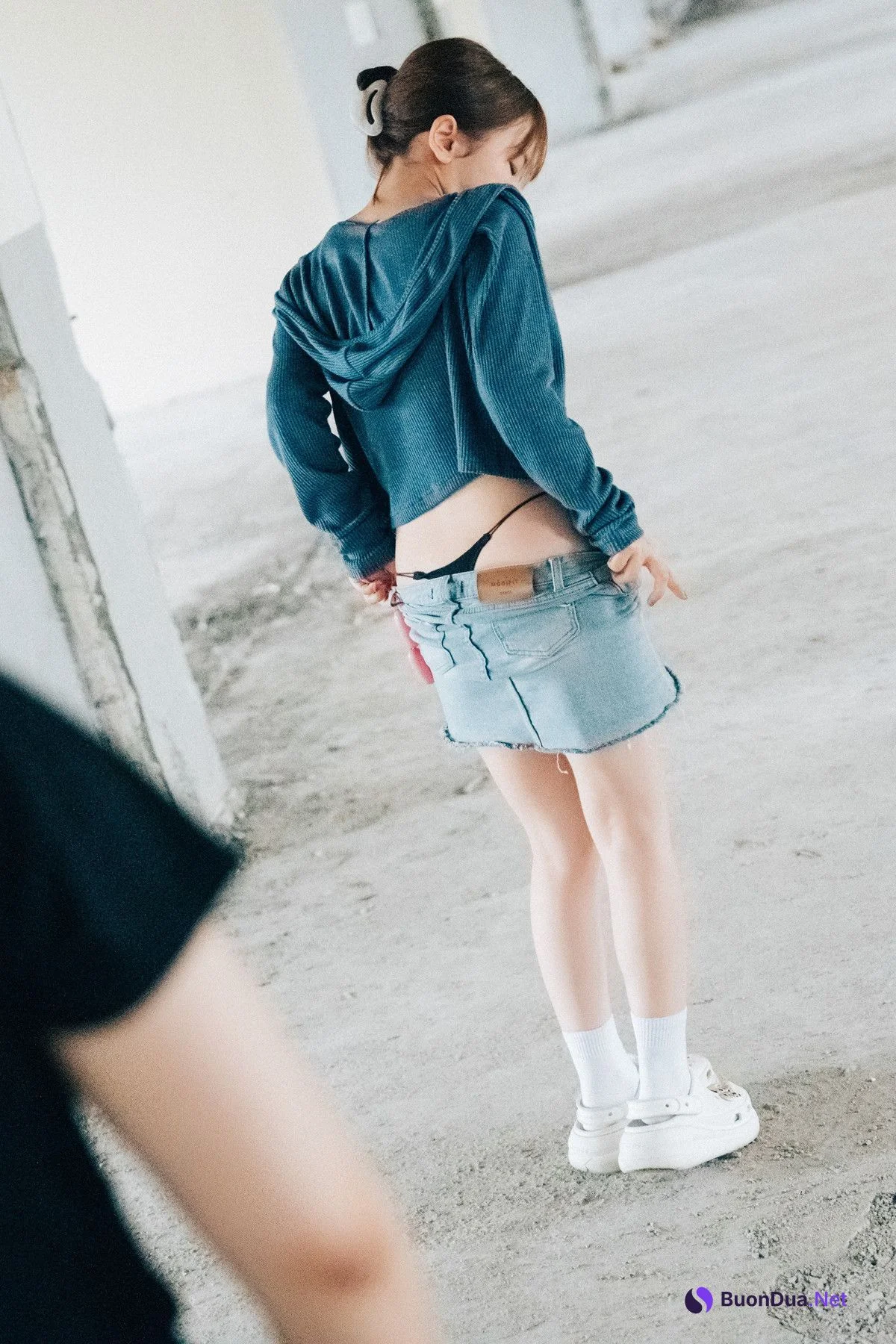 Han Yeri 한예리, Loozy ‘Enjoying Outdoor’ Set.01 - Photo 20