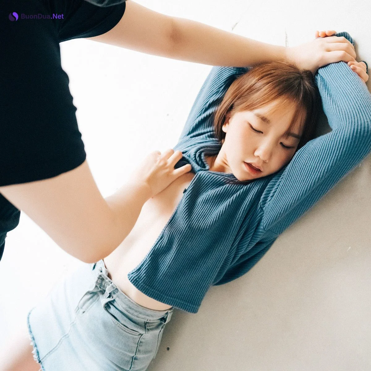 Han Yeri 한예리, Loozy ‘Enjoying Outdoor’ Set.01 - Photo 7