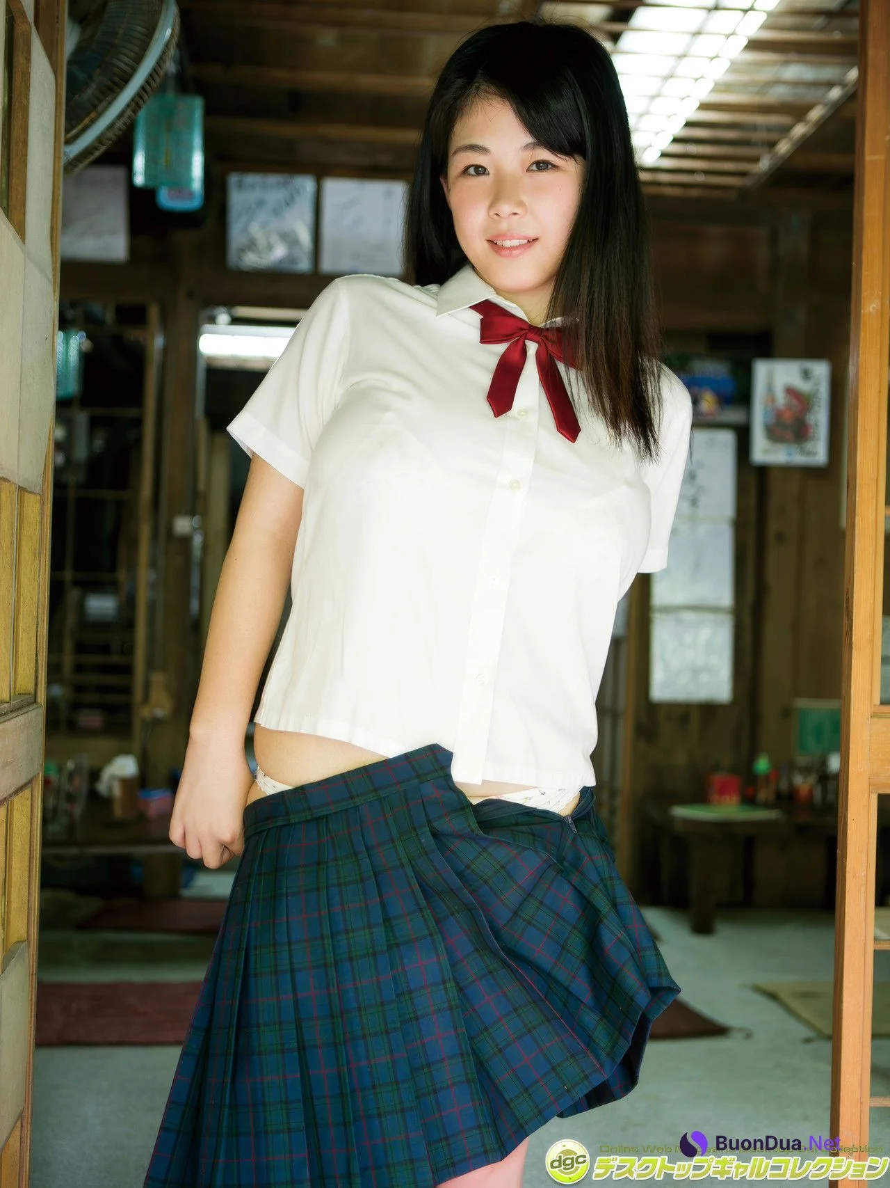 Hana Seto 瀬戸花, DGC 写真集 素朴な笑顔にボリ Set.01 - Photo 17