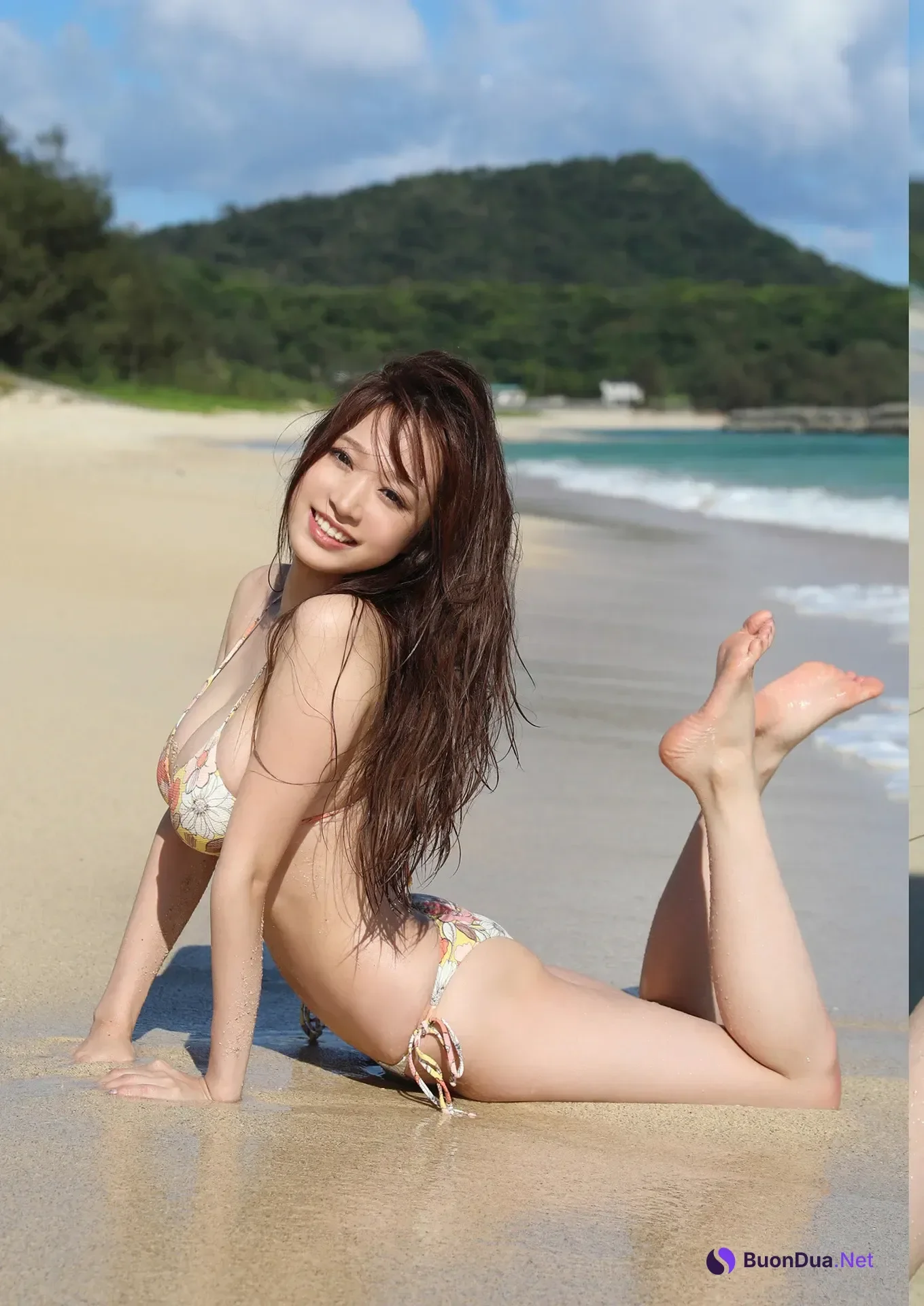 Haru Aoi 青井春, 写真集 スピ サン グラビアフォトブック 「Haru in Summer」 - Photo 4