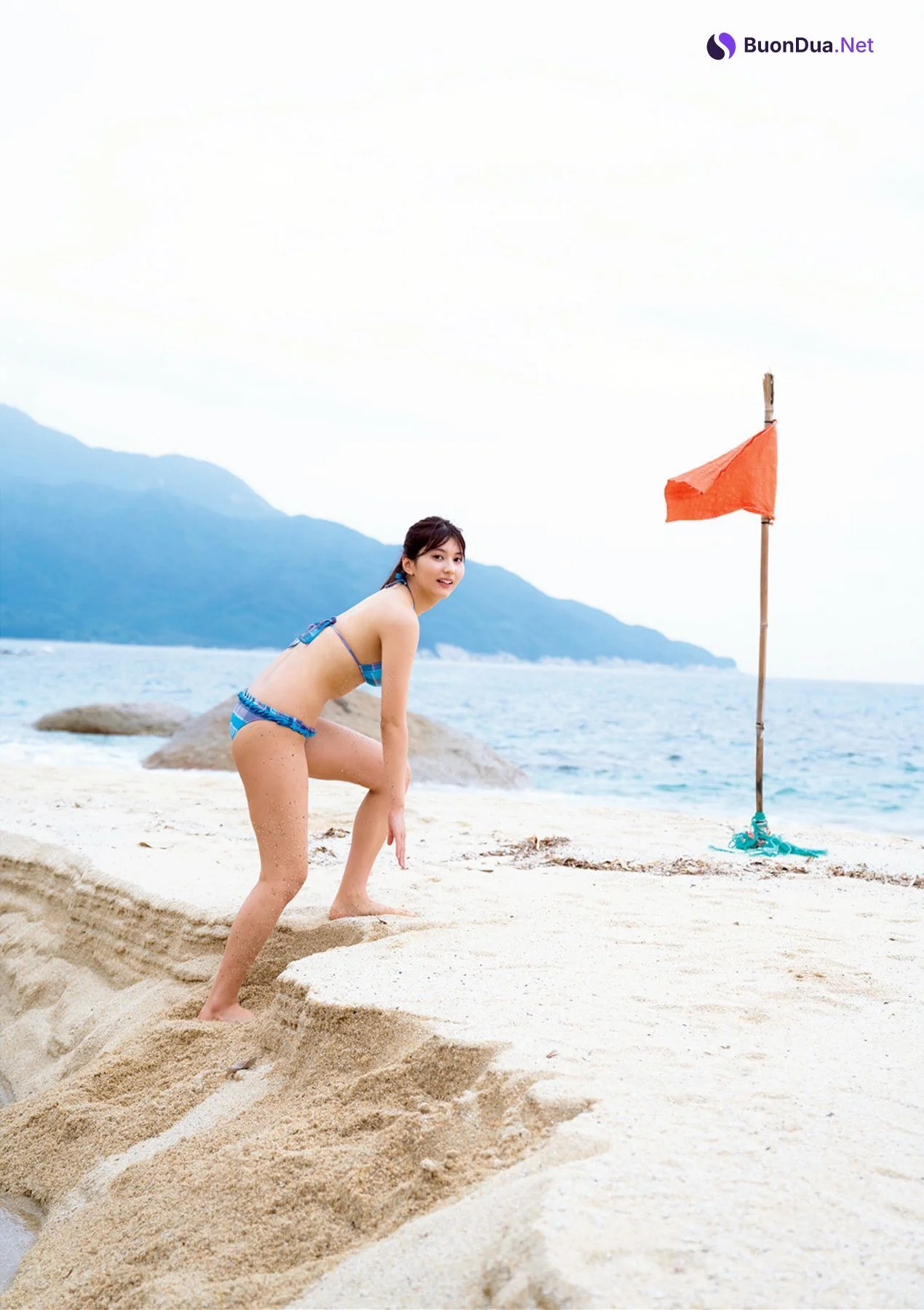 Haruka Arai 新井遥, 1st写真集 ‘Far Away’ Set.01 - Photo 13
