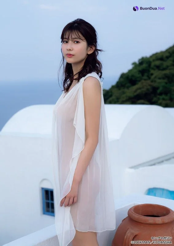 Haruka Arai 新井遥, Young Magazine 2021 No.45 (ヤングマガジン 2021年45号) - Photo 13