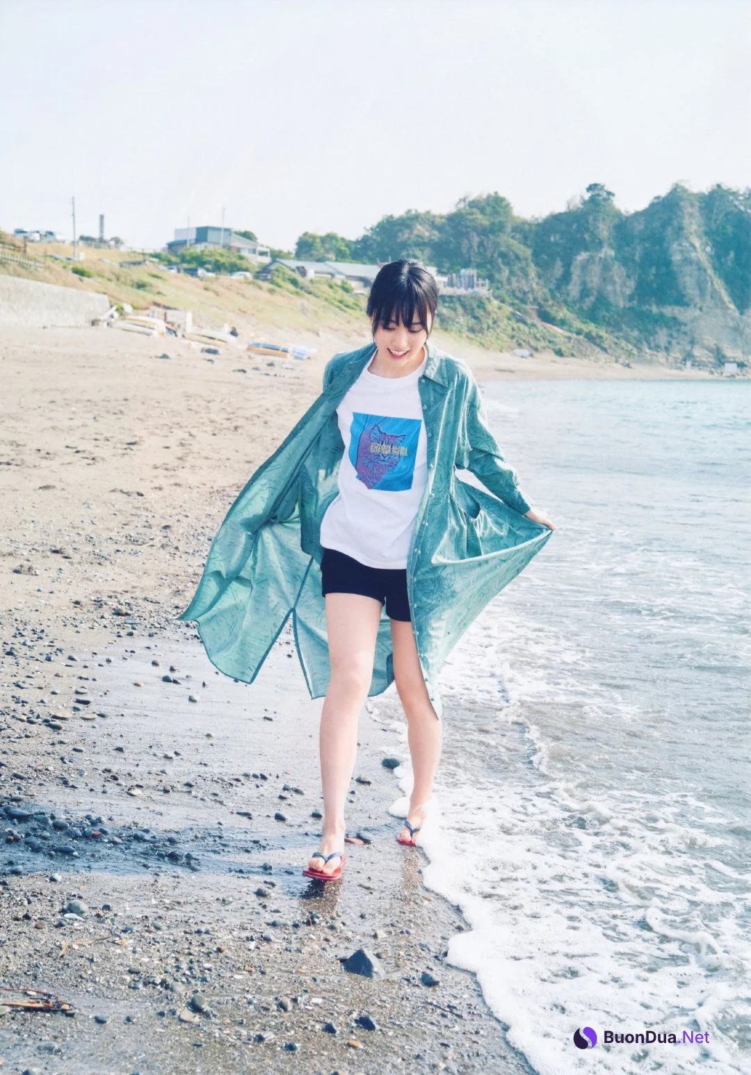 Haruka Kaki 賀喜遥香, B.L.T. 2021.06 (ビー・エル・ティー 2021年6月号) - Photo 10