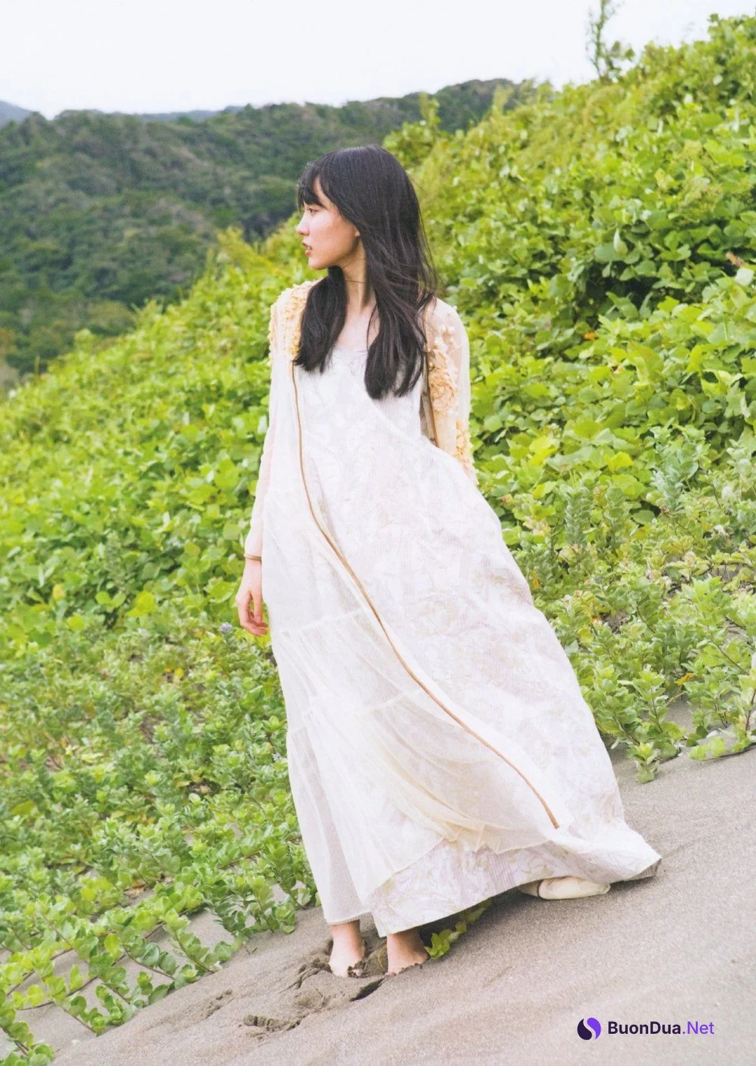 Haruka Kaki 賀喜遥香, B.L.T Graph 2020年12月号 Vol.60 - Photo 10