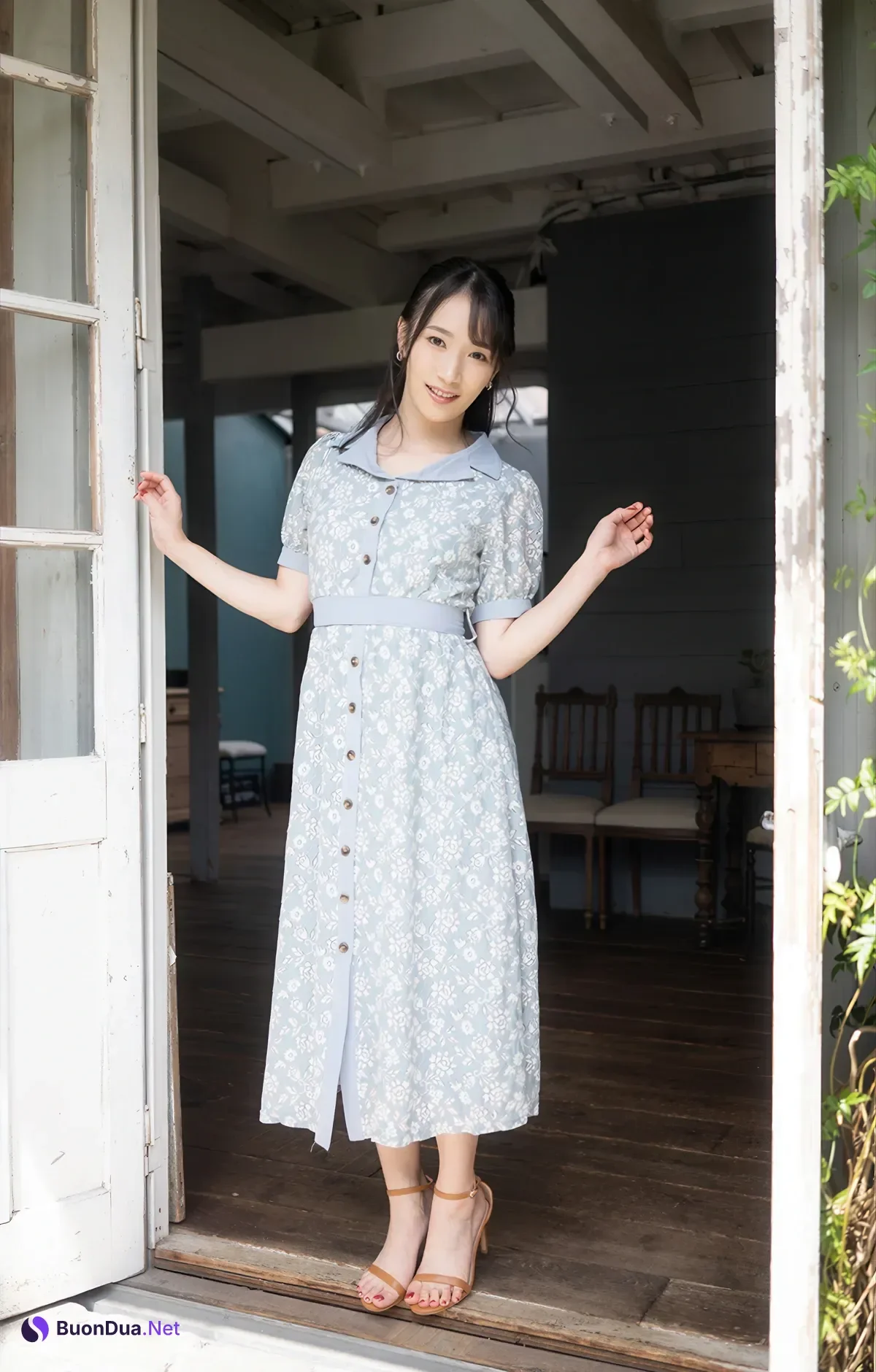 Harumi Kurokawa 黒川晴美, 週刊実話デジタル写真集 「きれいでエッチなお姉さん」 Set.01 - Photo 2