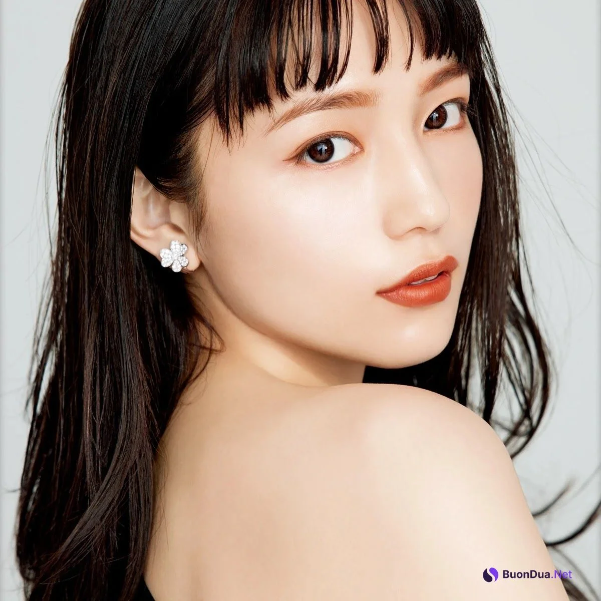 Haruna Kawaguchi 川口春奈, MAQUIA マキア Magazine 2022.05 - Photo 6