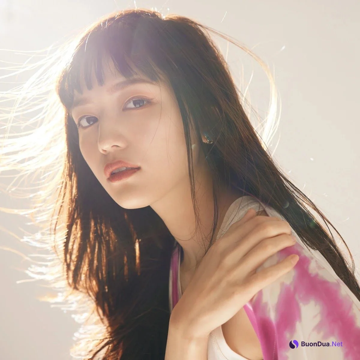 Haruna Kawaguchi 川口春奈, MAQUIA マキア Magazine 2022.05 - Photo 7