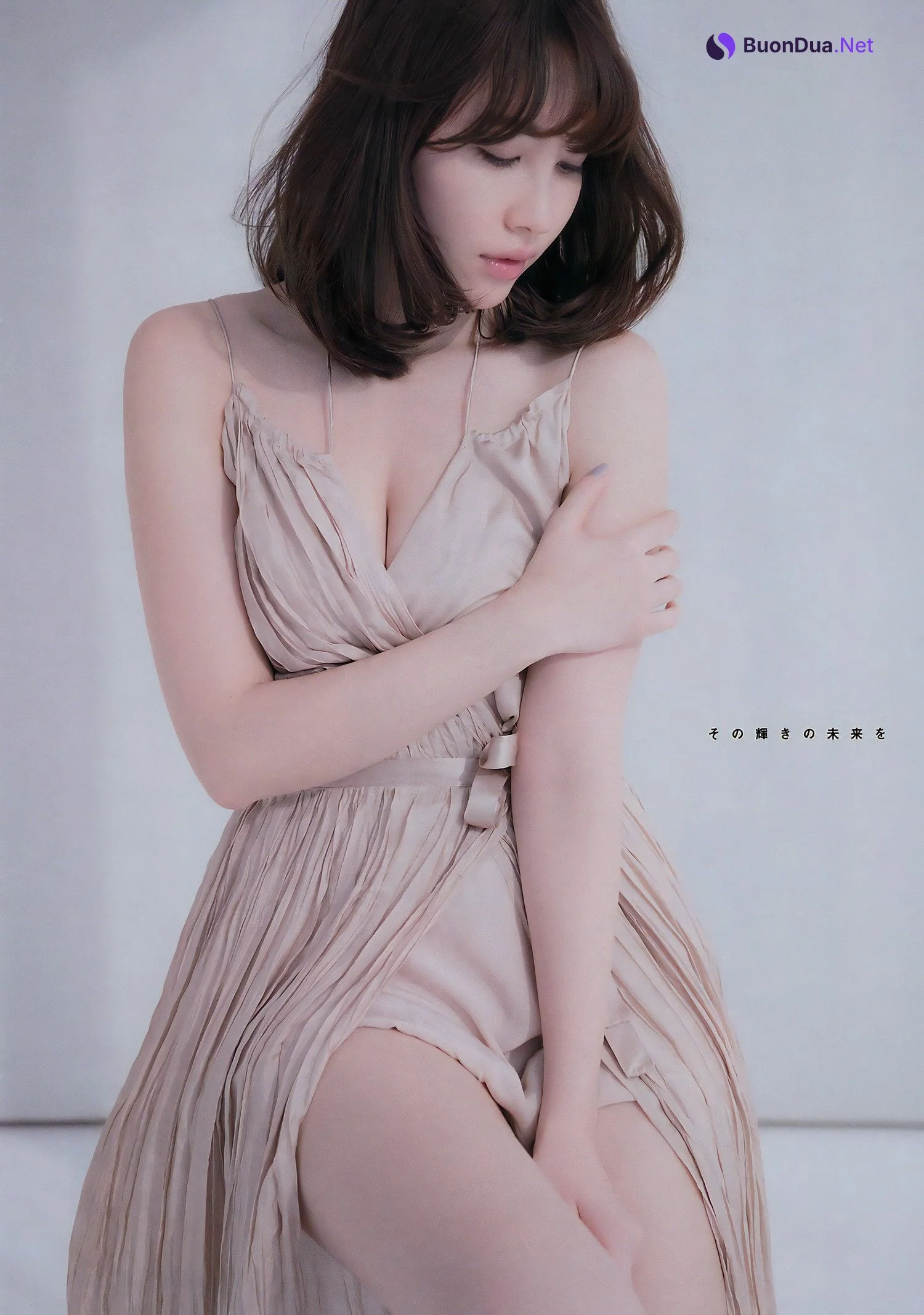 Haruna Kojima 小嶋陽菜, Young Magazine 2017 No.20 (ヤングマガジン 2017年20号) - Photo 8