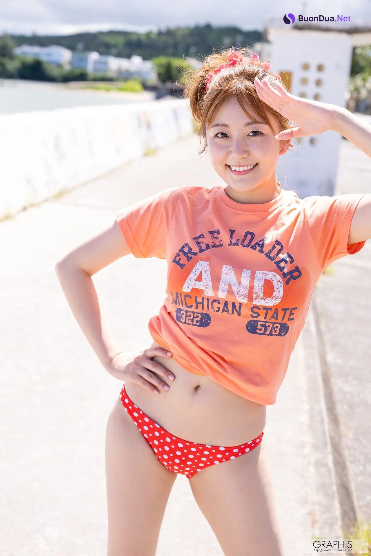 Hikari Aozora 青空ひかり, [Graphis] Gals 「Happy Smile!」 Vol.01 - Photo 2