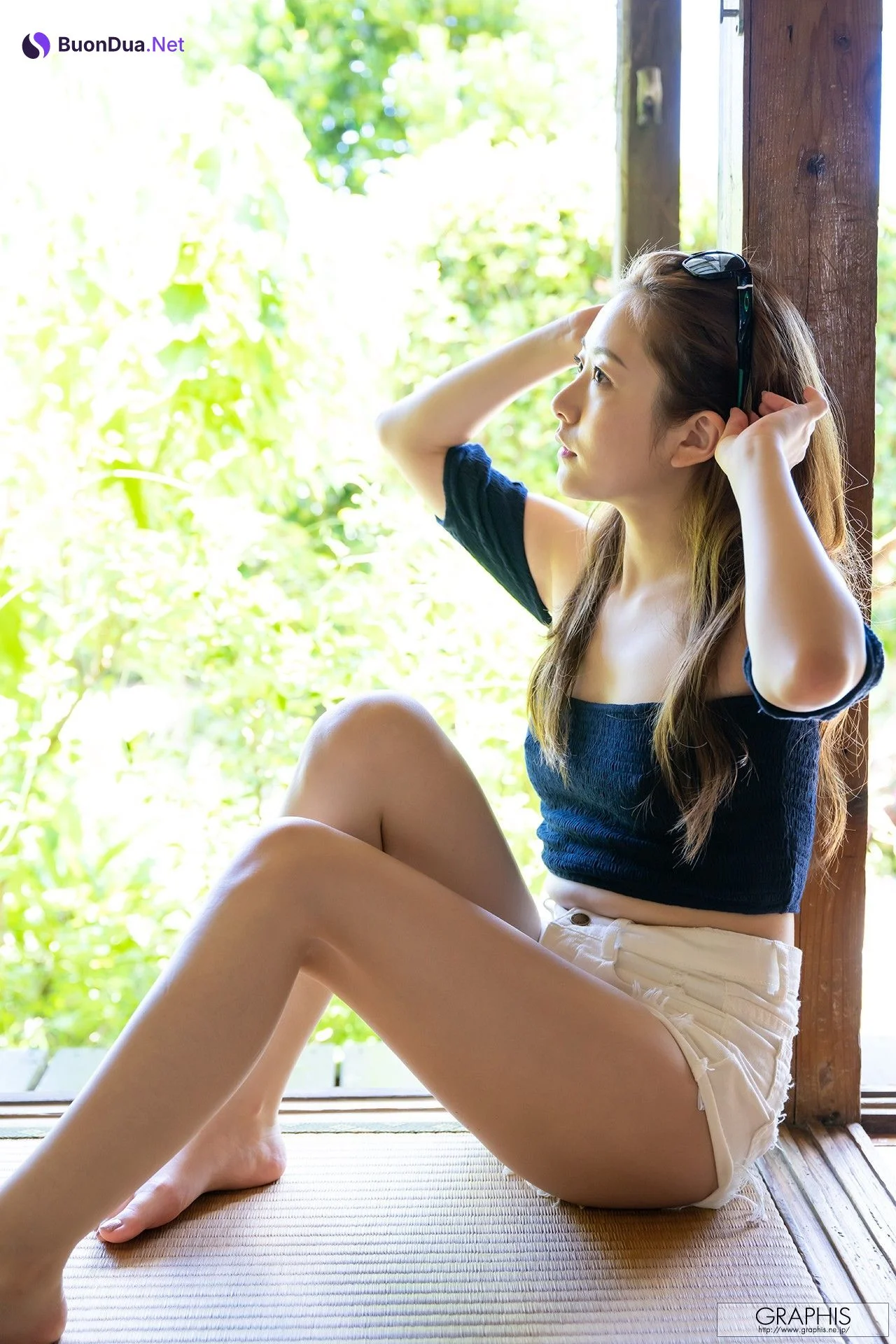 Hikari Aozora 青空ひかり, [Graphis] Gals 「Happy Smile!」 Vol.05 - Photo 4