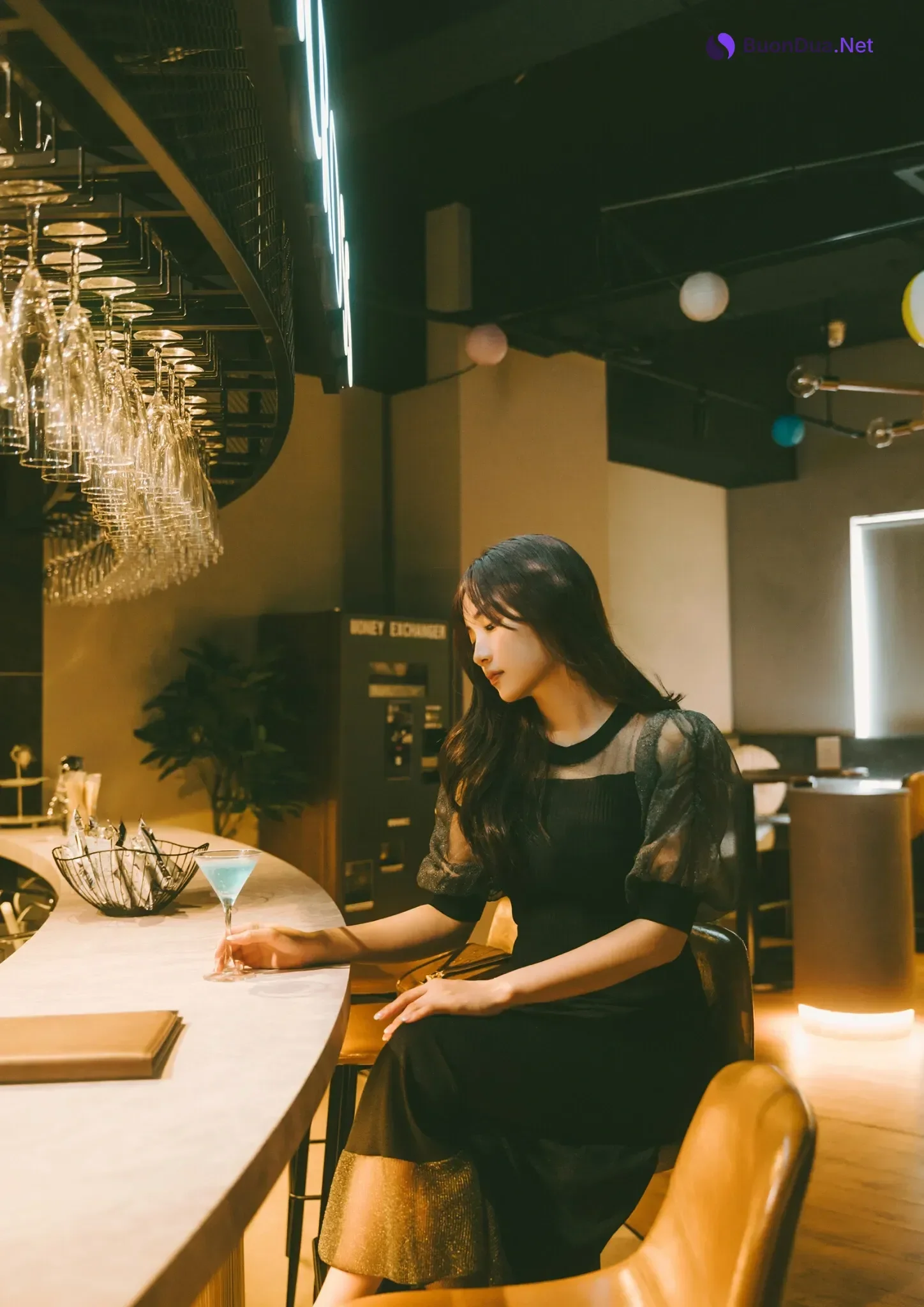 Hikari Kuroki 黒木ひかり, BRODYデジタル写真集 「Midnight romance」 Set.03 - Photo 6