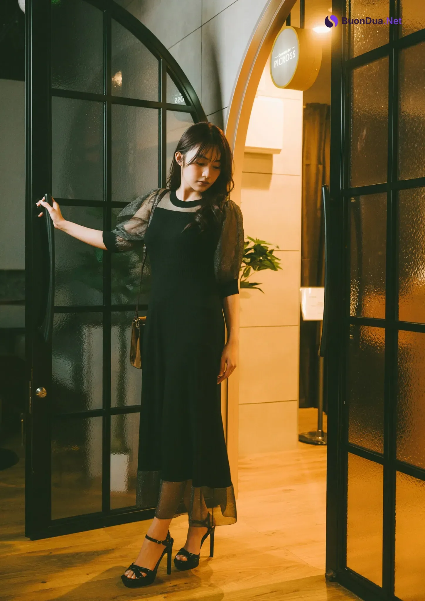 Hikari Kuroki 黒木ひかり, BRODYデジタル写真集 「Midnight romance」 Set.03 - Photo 8