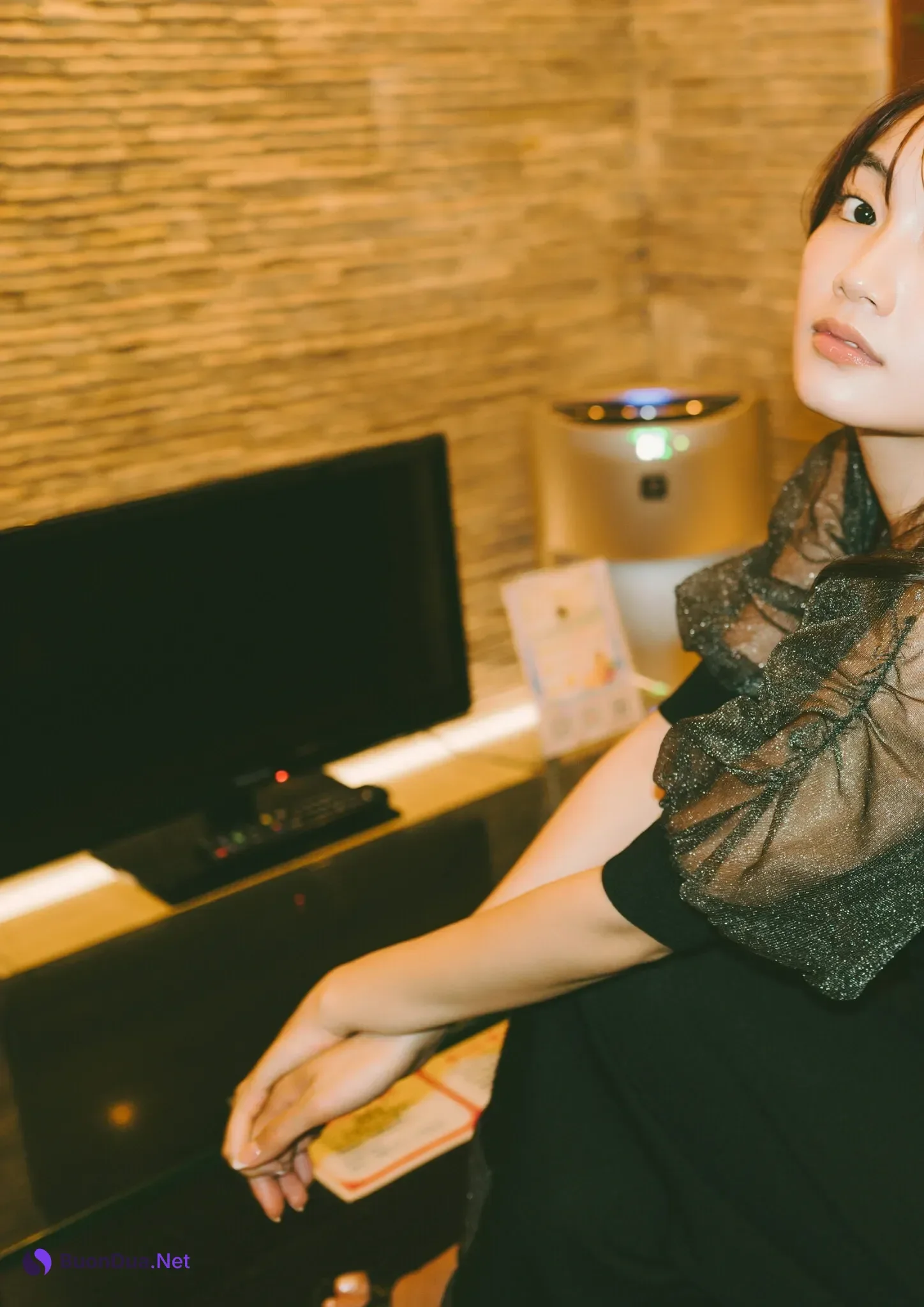 Hikari Kuroki 黒木ひかり, BRODYデジタル写真集 「Midnight romance」 Set.03 - Photo 9