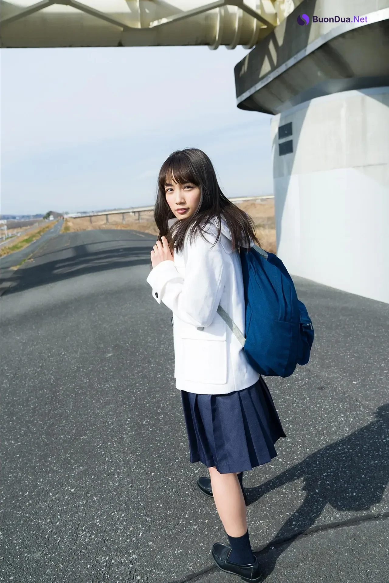Hikari Kuroki 黒木ひかり, スピサン グラビアフォトブック 「神的美少女」 Set.02 - Photo 18