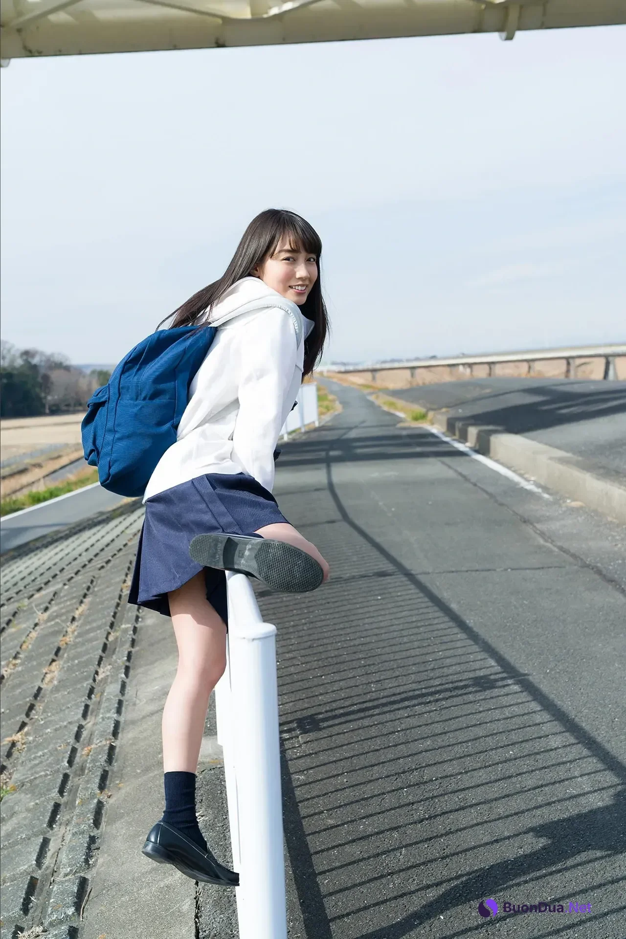 Hikari Kuroki 黒木ひかり, スピサン グラビアフォトブック 「神的美少女」 Set.02 - Photo 19