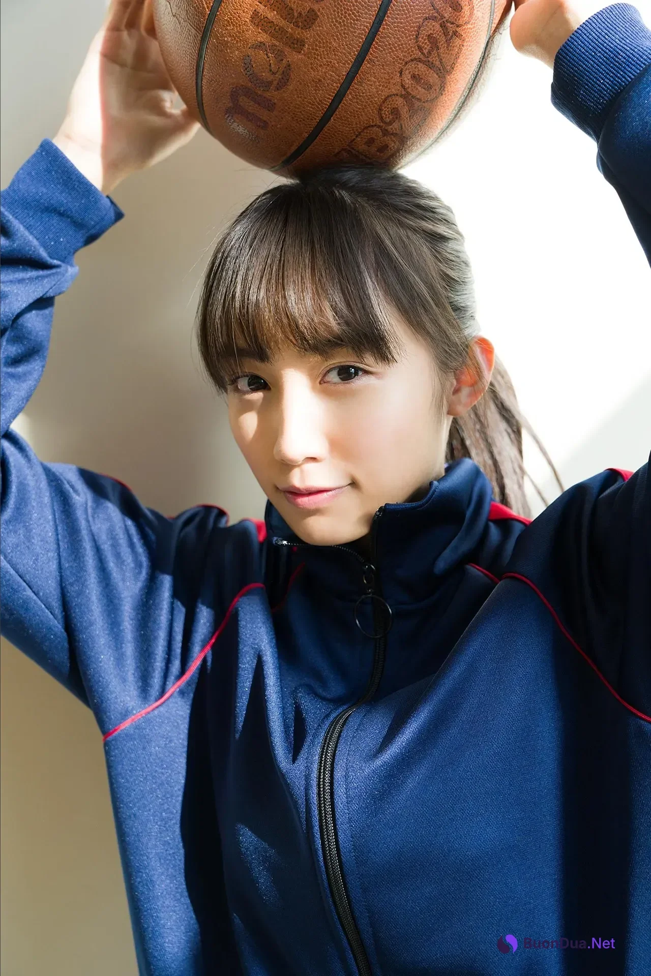 Hikari Kuroki 黒木ひかり, スピサン グラビアフォトブック 「神的美少女」 Set.02 - Photo 4