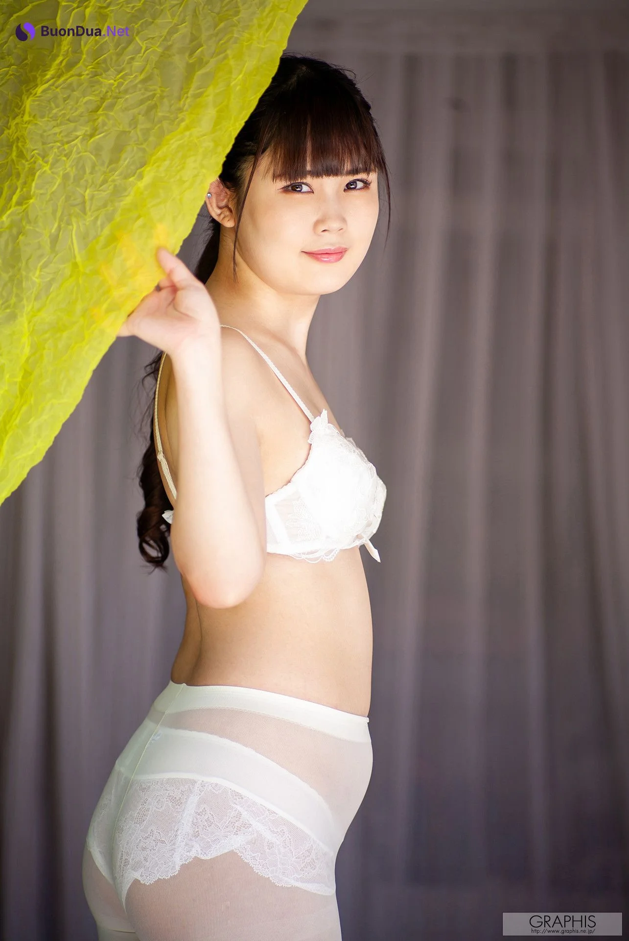Hikari Tsukino 月野星, [Graphis] First Gravure Vol.04 - Photo 4