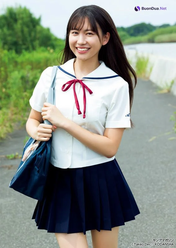 Hikaru Amano 天野ひかる, Young Magazine 2021 No.44 (ヤングマガジン 2021年44号) - Photo 6