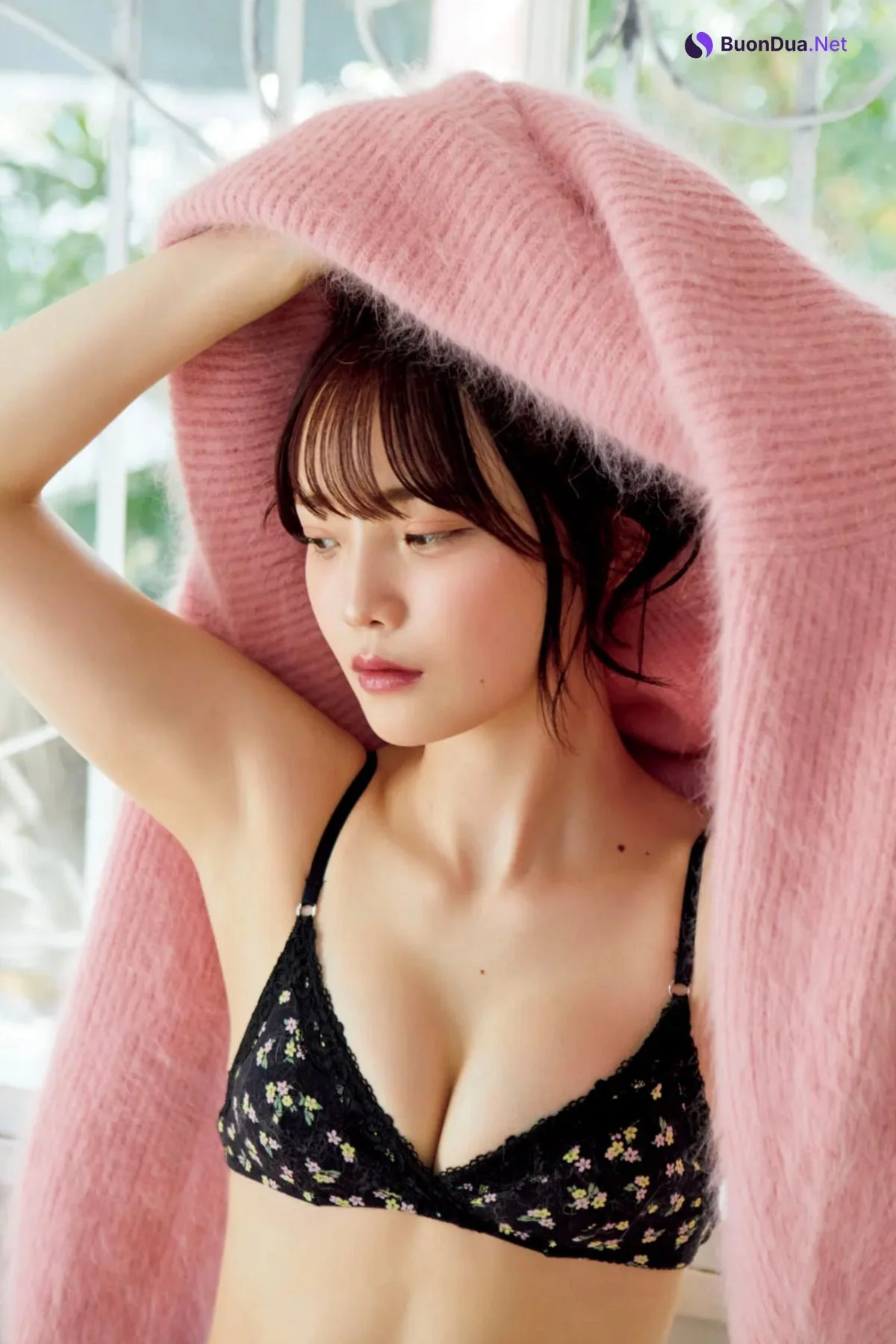 Himeka Araya 新谷姫加, FRIDAY Digital 2023.06.02 (フライデー 2023年6月2日号) - รูปภาพ 4