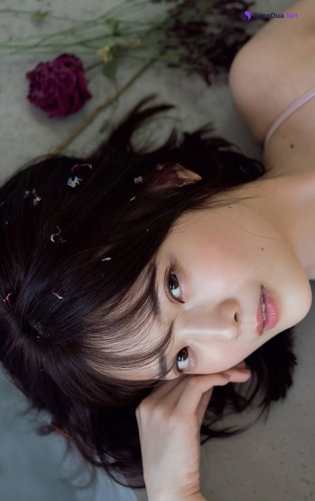 Himeka Araya 新谷姫加, Weekly Playboy 2021 No.36-37 (週刊プレイボーイ 2021年36-37号) - Photo 5