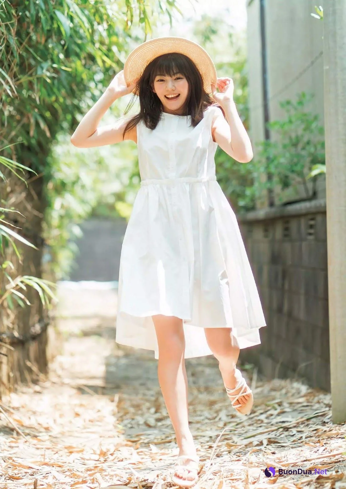 Hina Hiratsuka 平塚日菜, Weekly Playboy 2019 No.43 (週刊プレイボーイ 2019年43号) - Photo 2