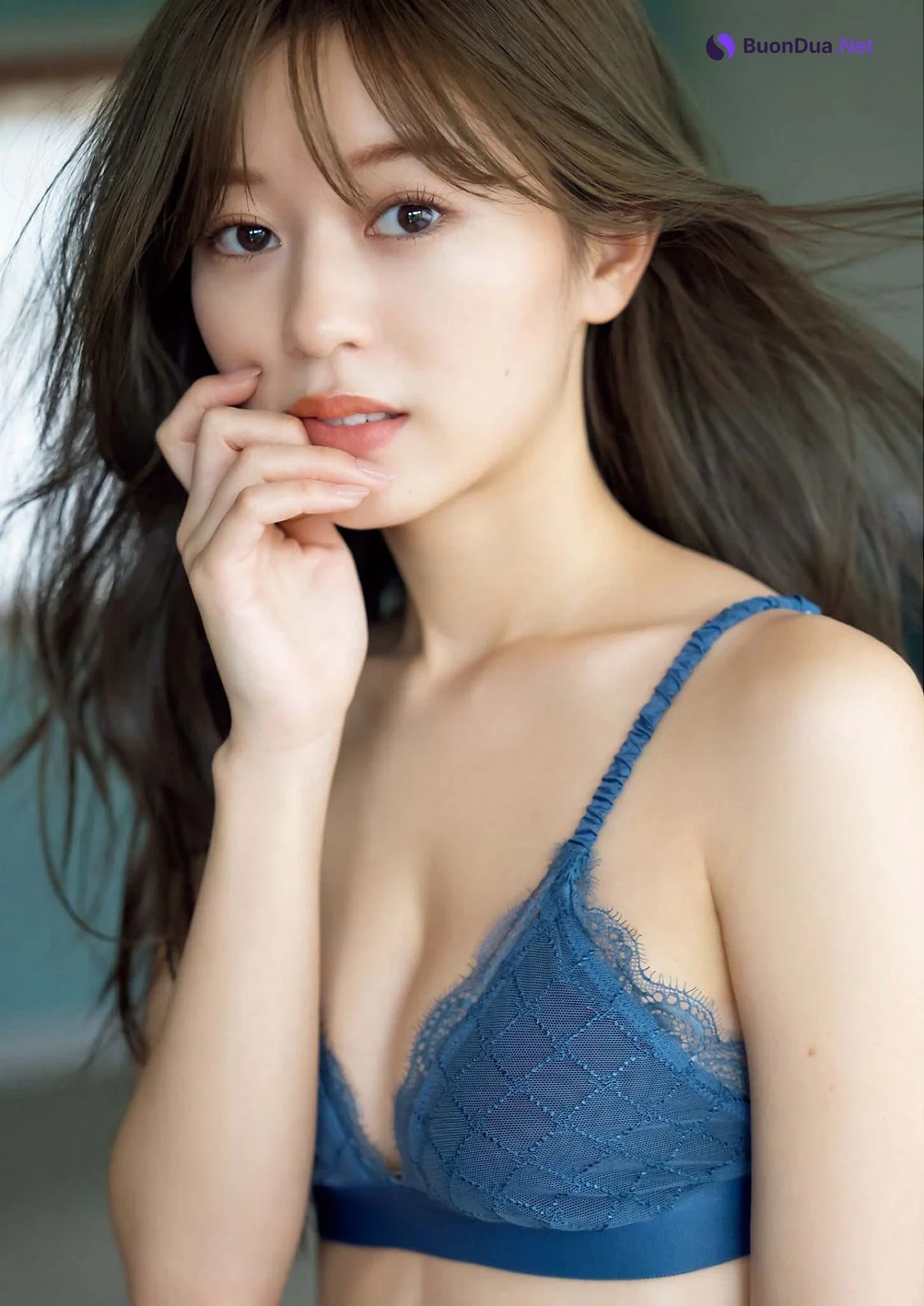 Hina Ishizaki 石崎日梨, Big Comic Spirits 2023 No.09 (ビッグコミックスピリッツ 2023年9号) - Photo 8