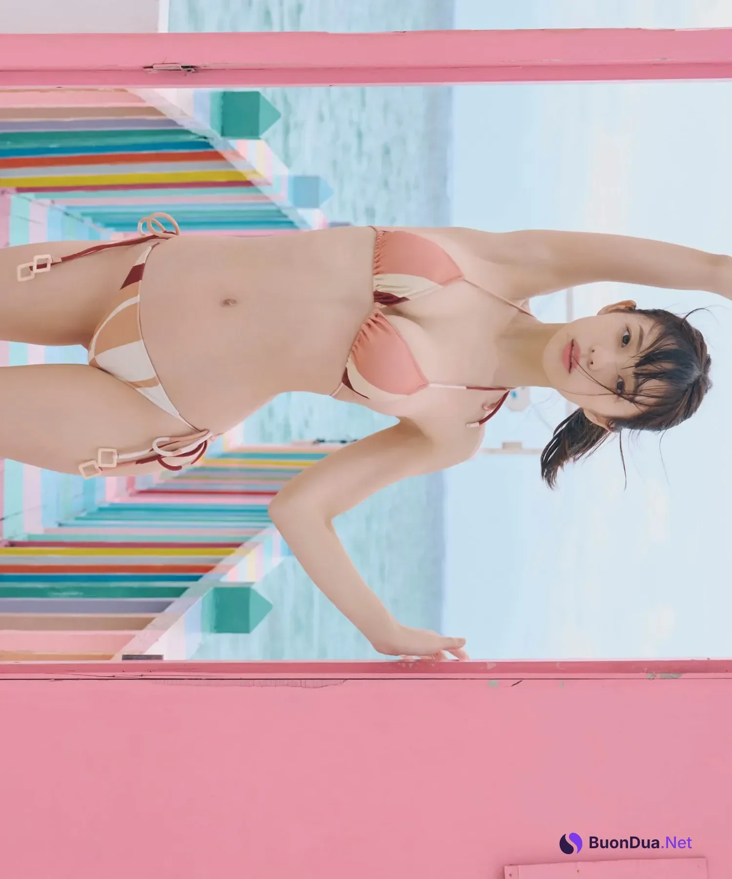 Hina Kikuchi 菊地姫奈, 写真集 「夢は終わらない」 - Photo 4