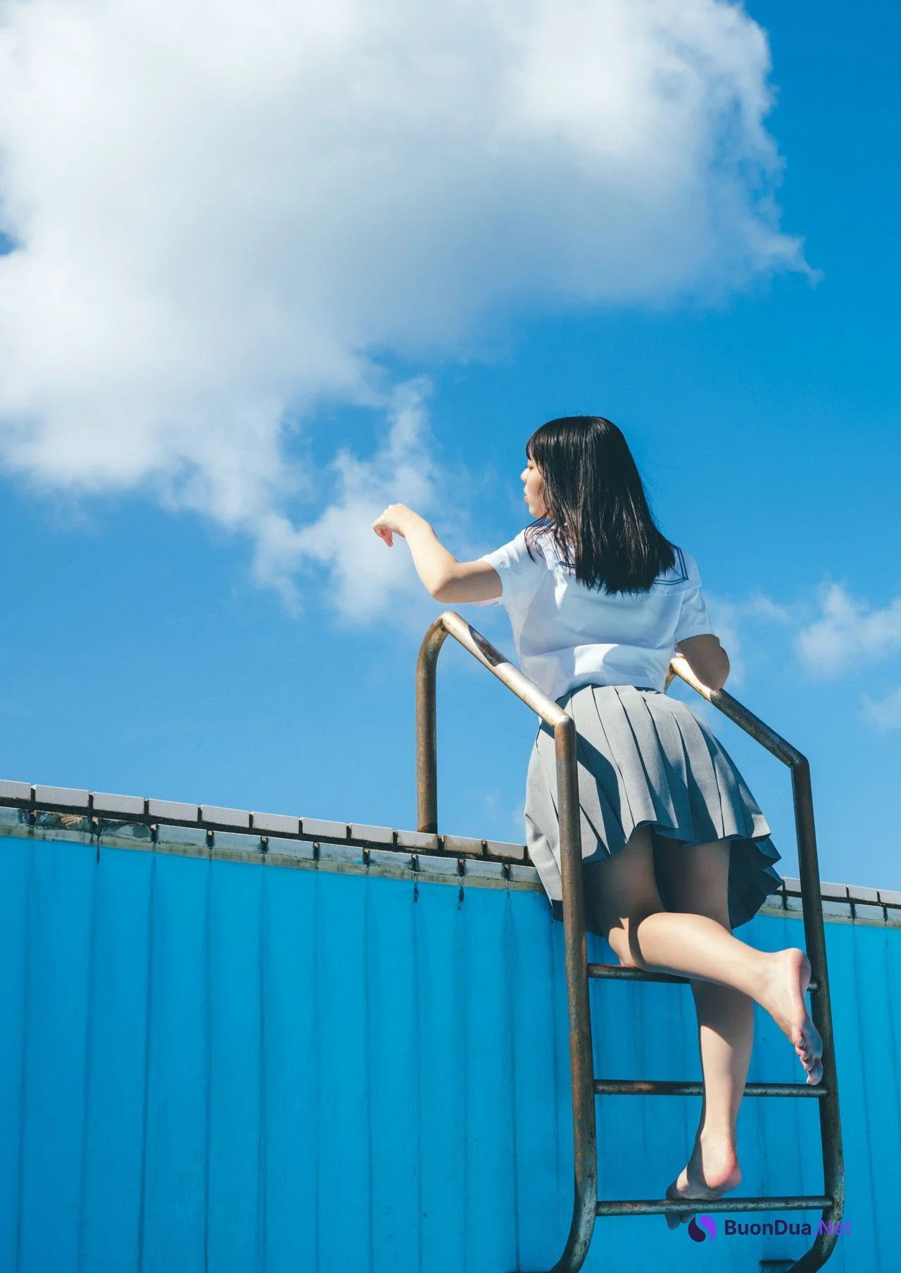Hina Kikuchi 菊地姫奈, デジタル写真集 「moment」 Set.01 - Photo 4