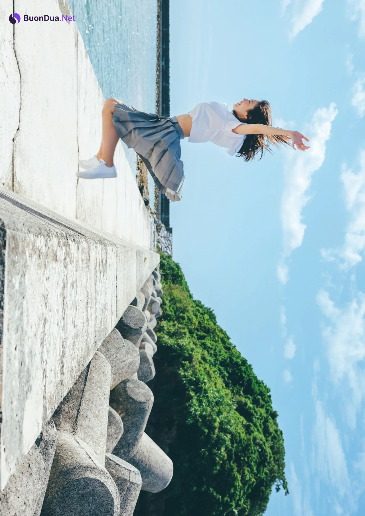 Hina Kikuchi 菊地姫奈, デジタル写真集 「moment」 Set.01 - Photo 6