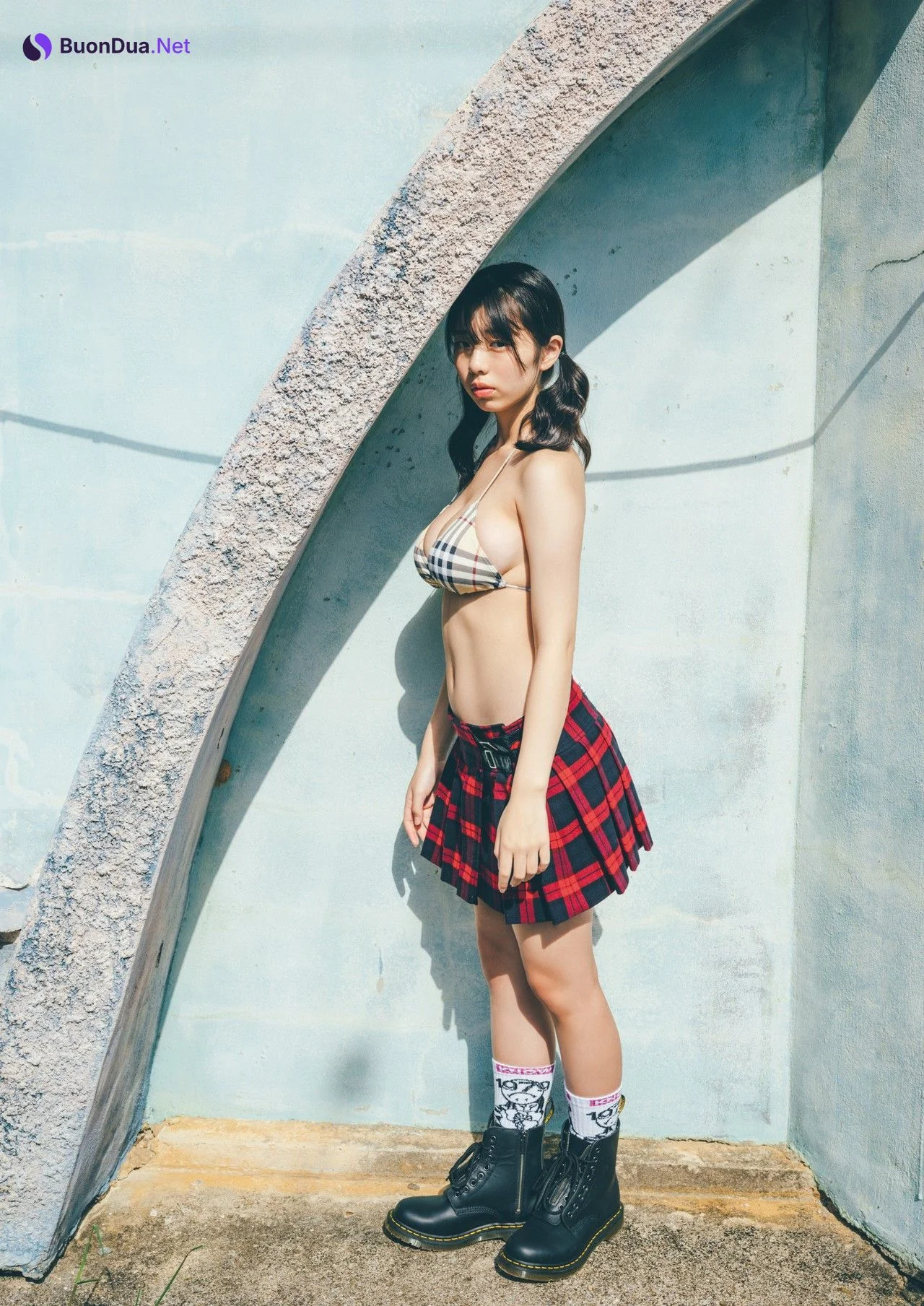 Hina Kikuchi 菊地姫奈, デジタル写真集 「moment」 Set.04 - Photo 17