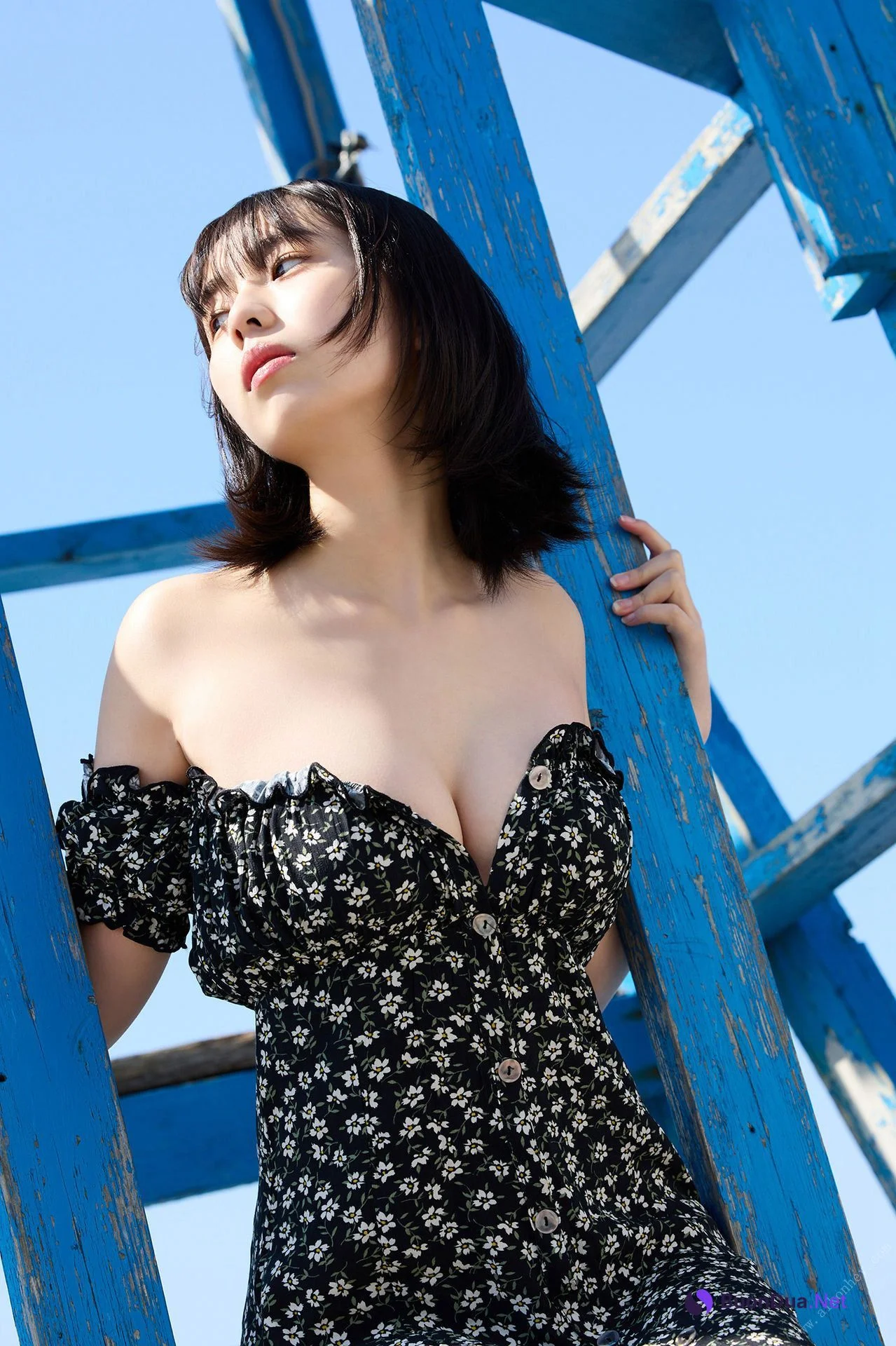 Hina Kikuchi 菊地姫奈, ＦＲＩＤＡＹデジタル写真集 「ネオ・フレッシュガール」 Vol.02 大増量１００ページ Set.04 - 사진 4