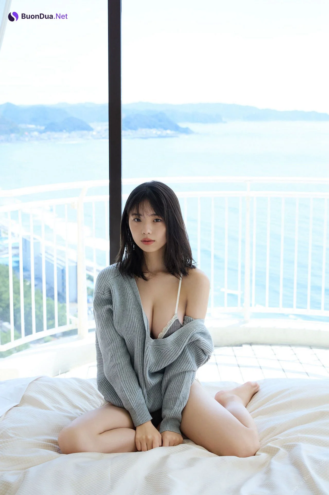 Hina Kikuchi 菊地姫奈, ＦＲＩＤＡＹデジタル写真集 「圧倒的ヒロイン Vol.1」 Set.02 - Photo 14