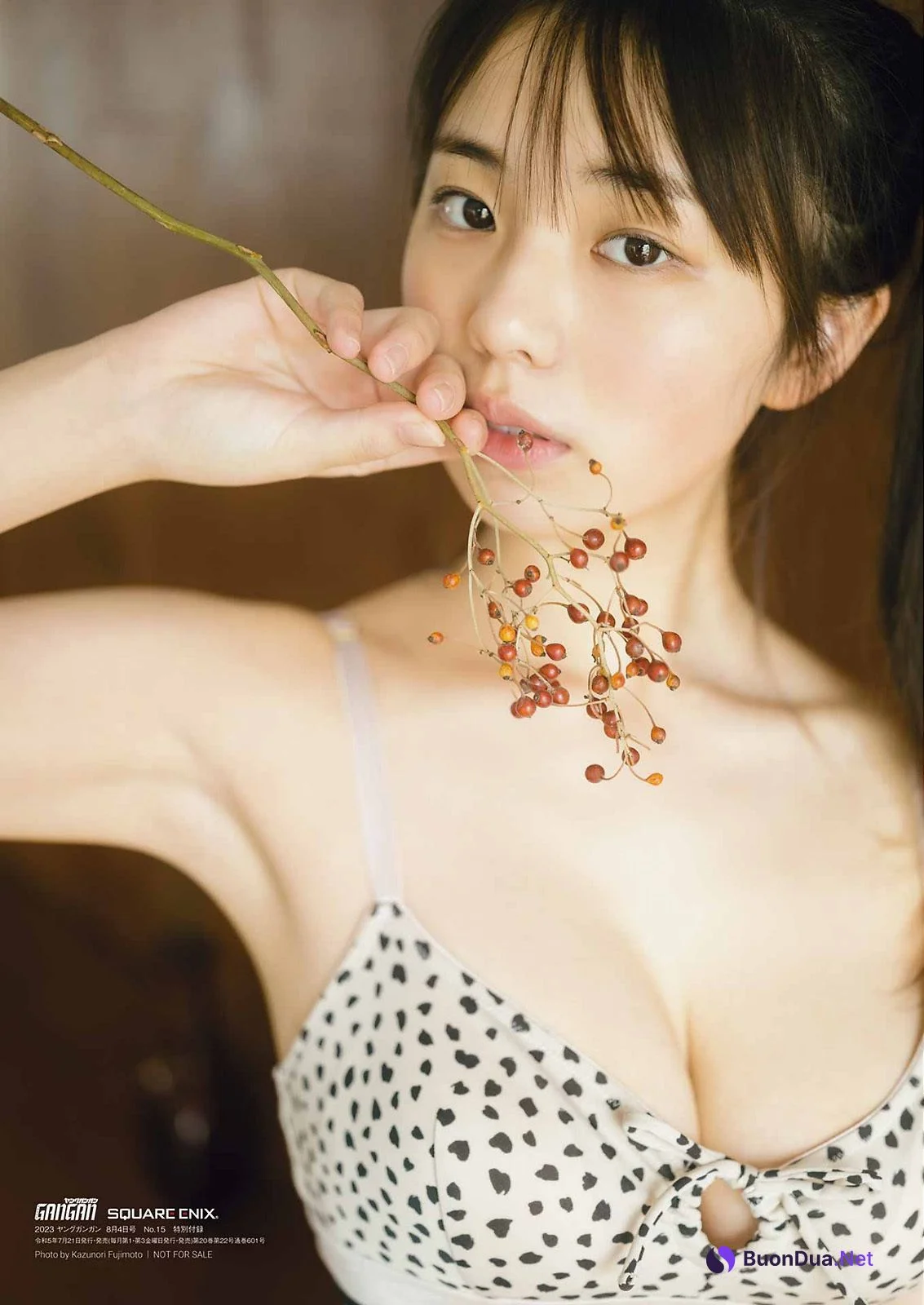 Hina Kikuchi 菊地姫奈, Young Gangan 2023 No.15 (ヤングガンガン 2023年15号) - Photo 9