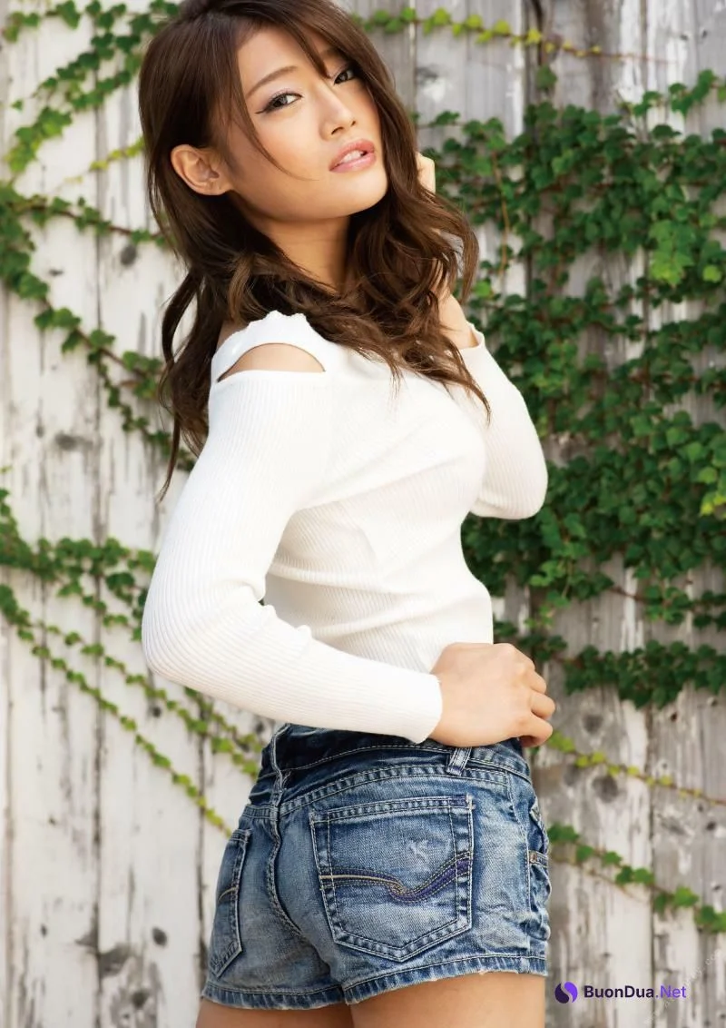 Hina Nanami 七海ひな, 写真集 「Carp」 - Photo 6