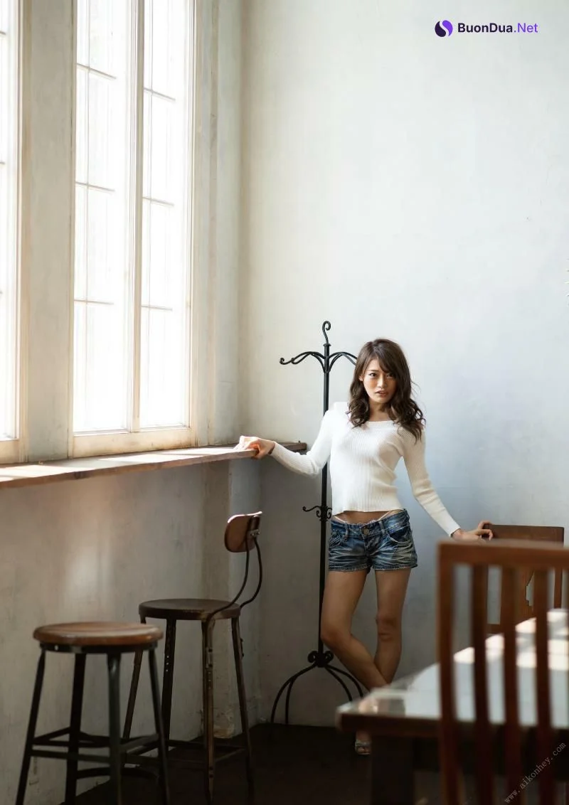 Hina Nanami 七海ひな, 写真集 「Carp」 - Photo 8