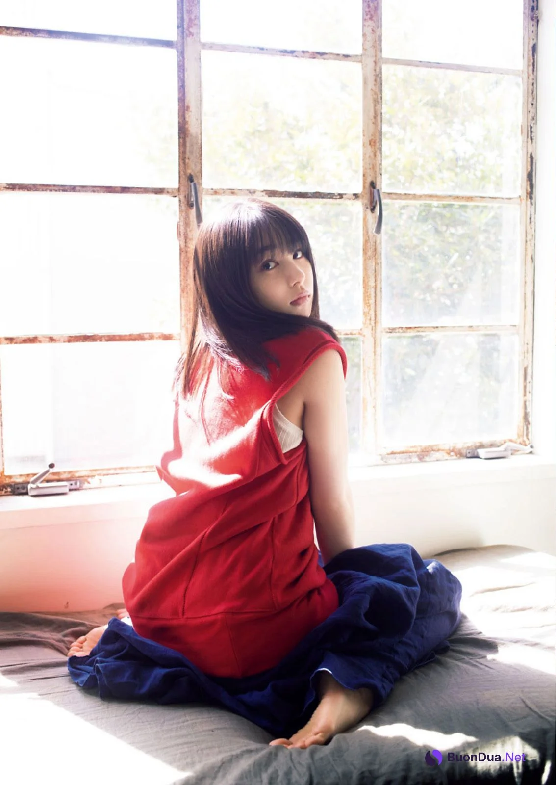 Hinako Sakurai 桜井日奈子, Big Comic Spirits 2021 No.26 (ビッグコミックスピリッツ 2021年26号) - Photo 5