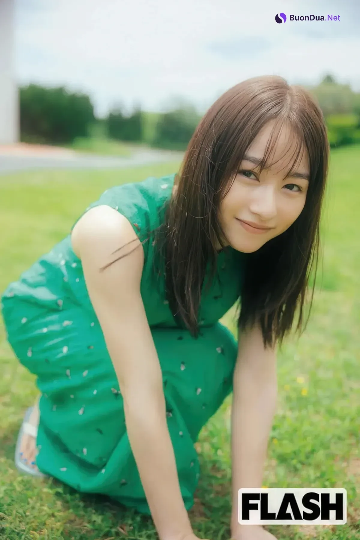 Hinako Sakurai 桜井日奈子, FLASH 2025.09.02 (フラッシュ 2025年9月2日号) - Photo 6