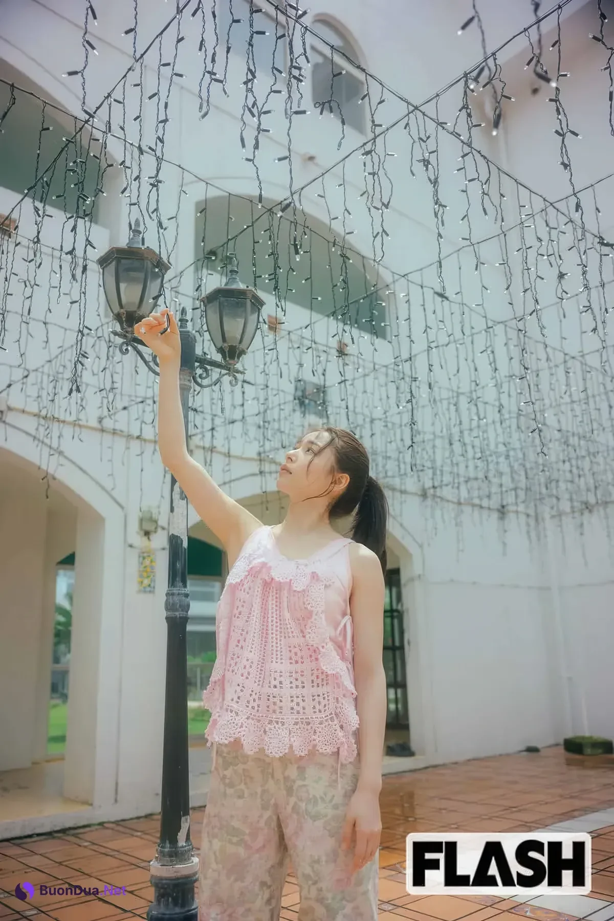 Hinako Sakurai 桜井日奈子, FLASH 2025.09.02 (フラッシュ 2025年9月2日号) - Photo 7