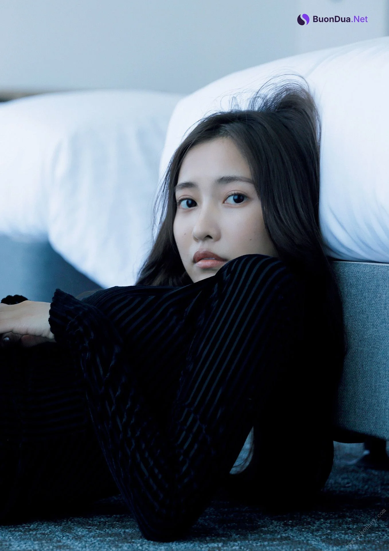 Hinako Sano 佐野ひなこ, 写真集 「COLORS」 Set.03 - Photo 4