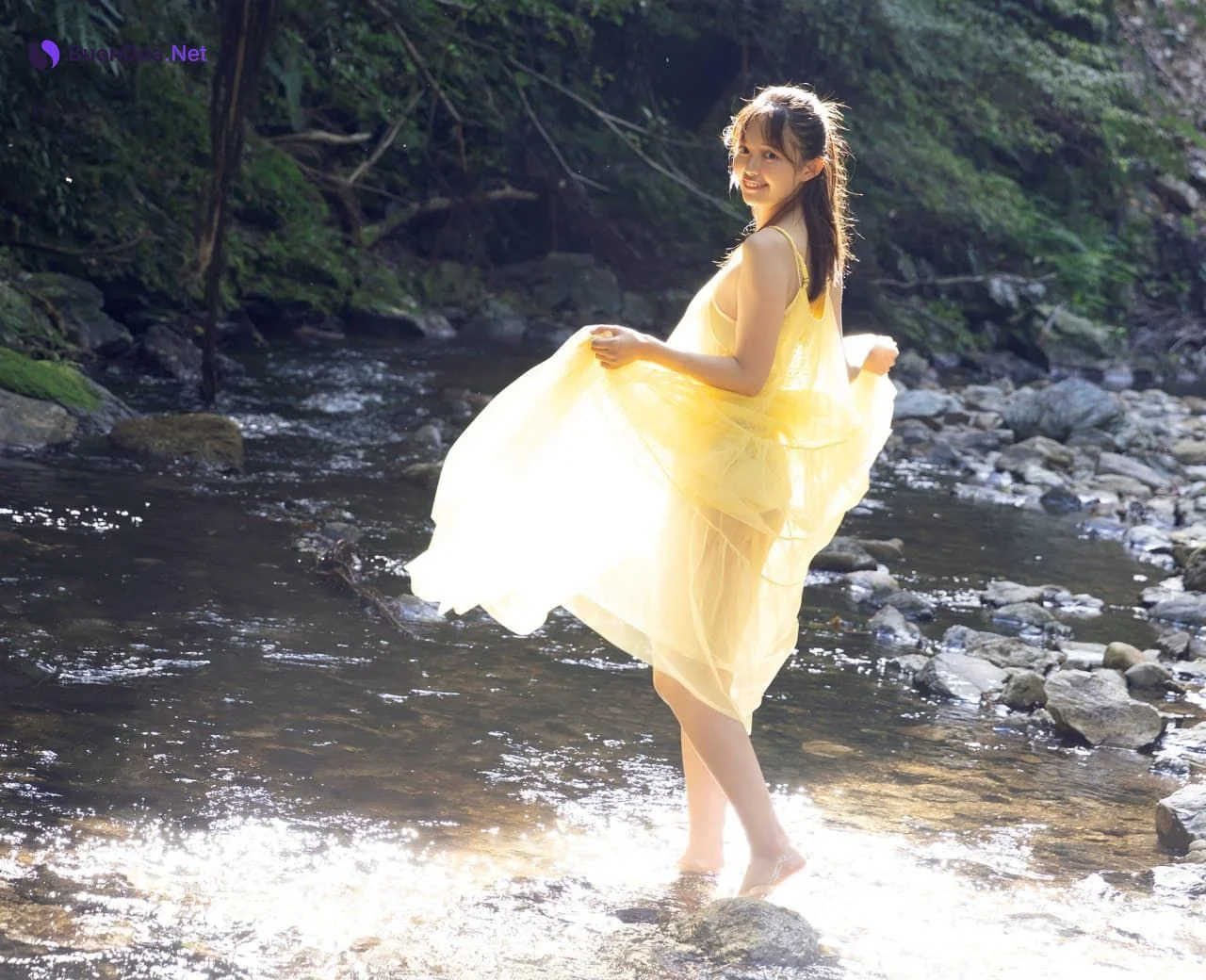 Hinami Mori 森日菜美, FRIDAY Digital 2022.01.28 (フライデー 2022年1月28日号) - รูปภาพ 11